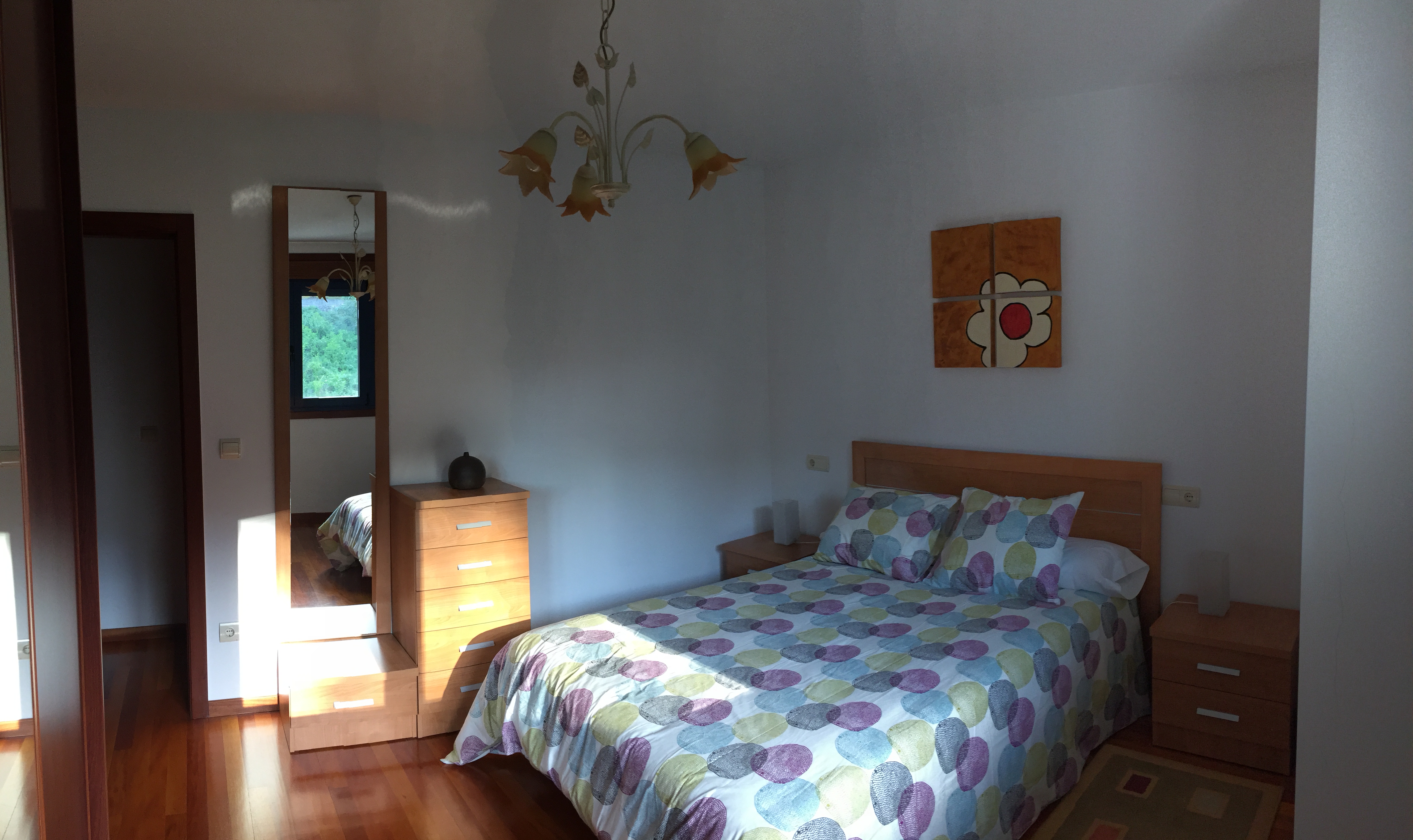 CENTRALLY LOCATED WITH GARAGE
