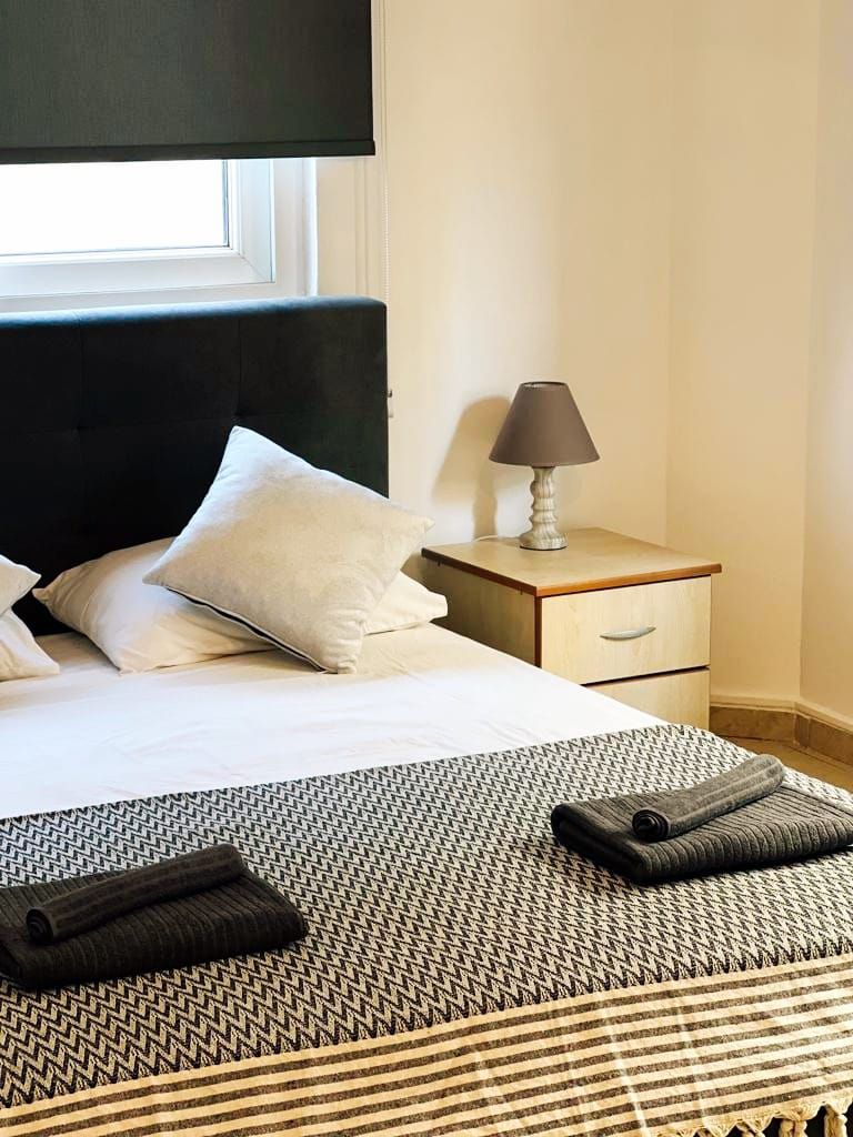 Stunning 2 Bed Apartment in the Heart of the City