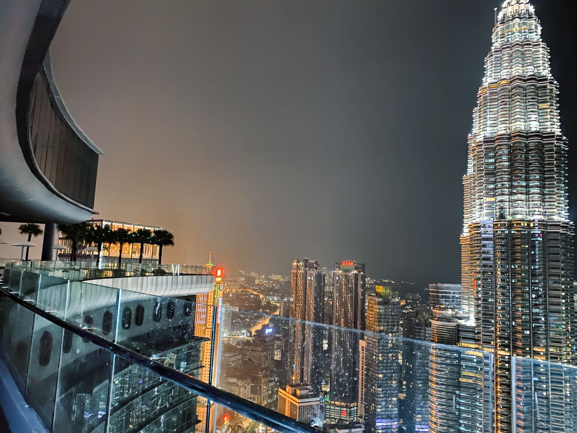 Sky Suites Klcc Marina Bay Sands Theme By Arfeen Serviced Apartments For Rent In Kuala Lumpur Wilayah Persekutuan Kuala Lumpur Malaysia