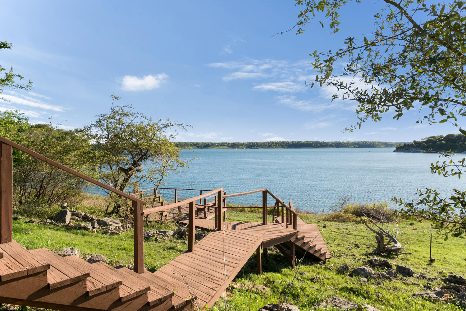 Modern Lake Access Home The Lux at Lake Belton Houses for Rent in