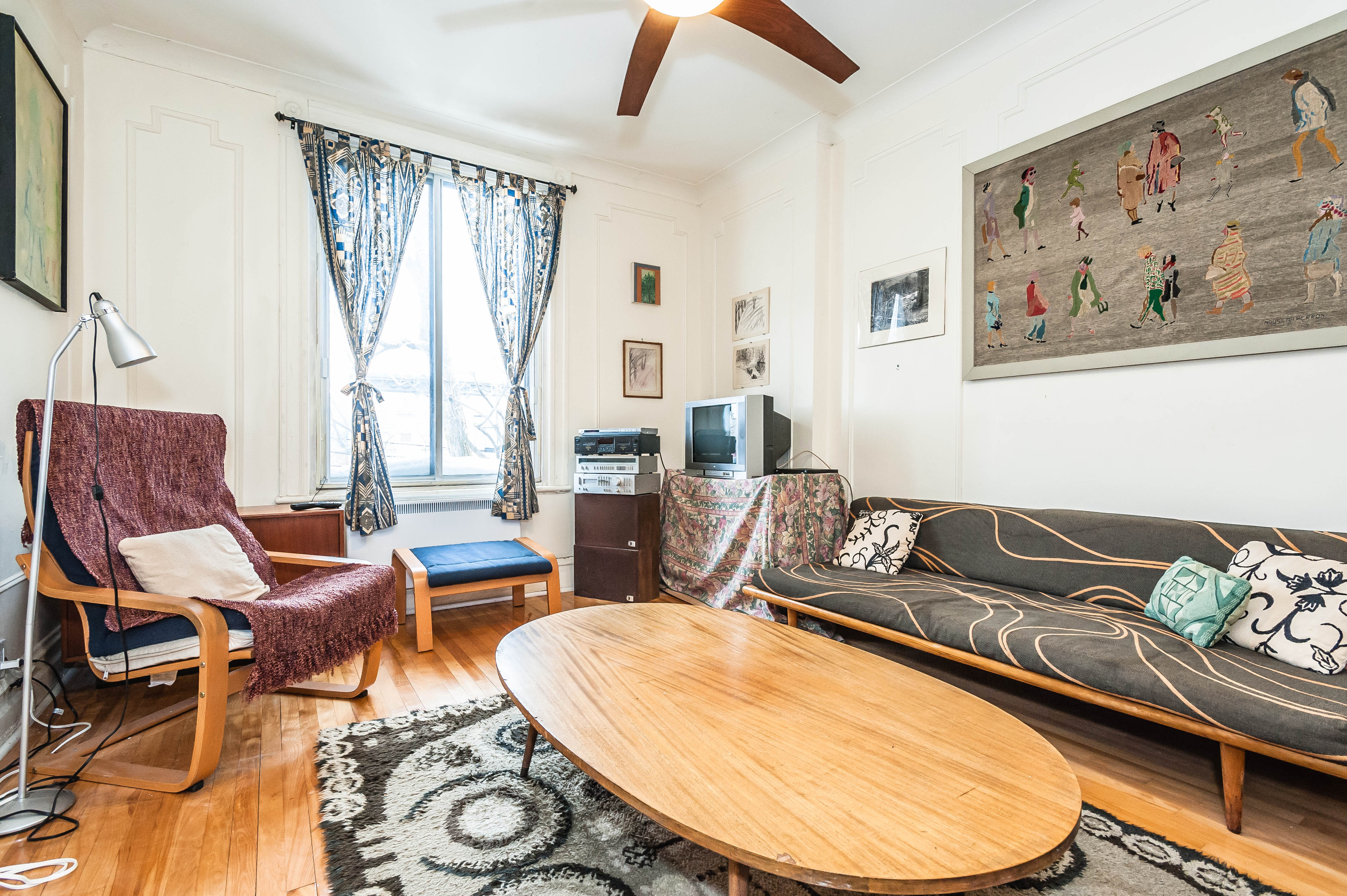 Classic, sunny Mile-End apartment in Le Plateau-Mont-Royal, Montreal