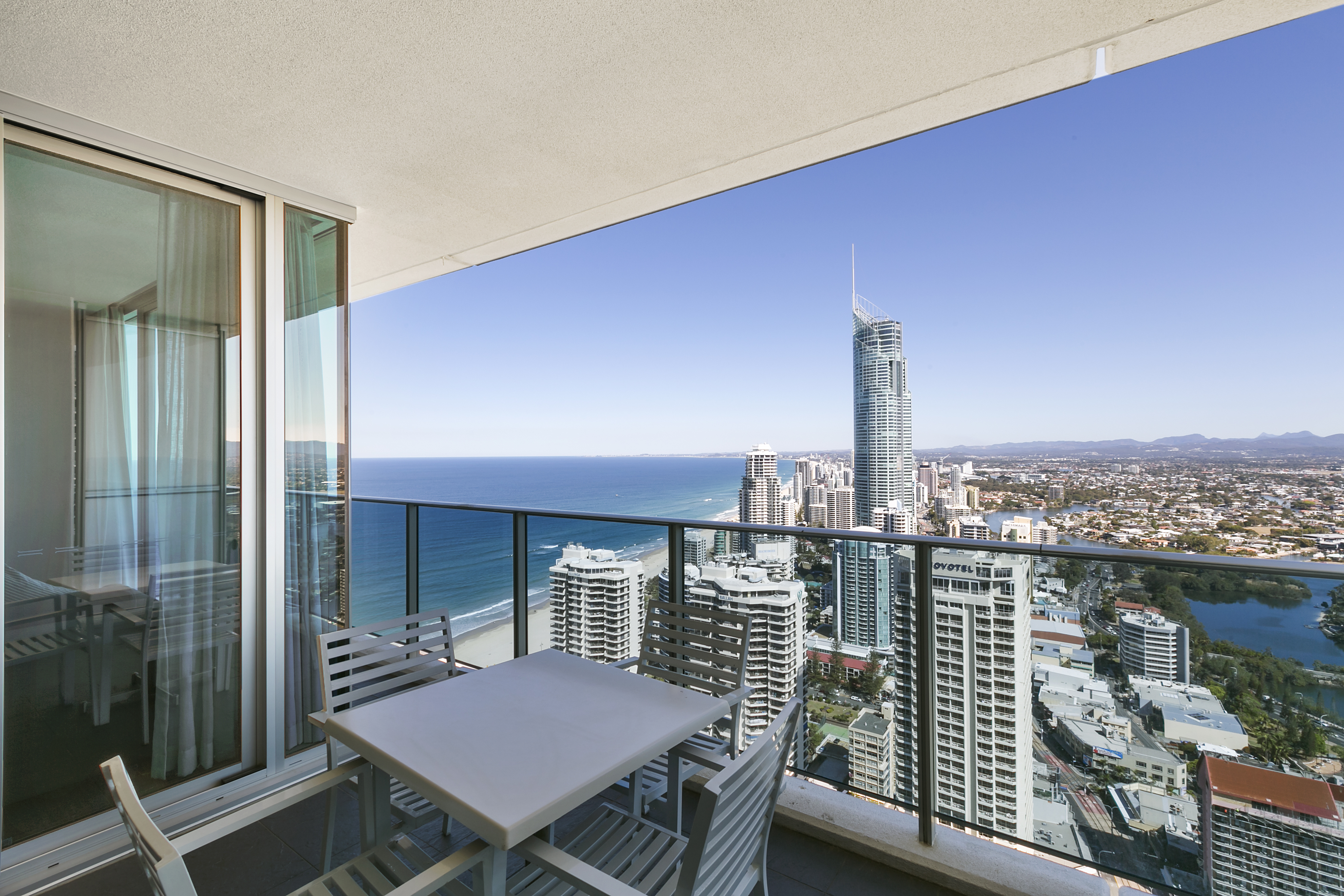 41st Floor 5 Star Resort Luxury Surfers Paradise Apartments For Rent In Surfers Paradise Queensland Australia