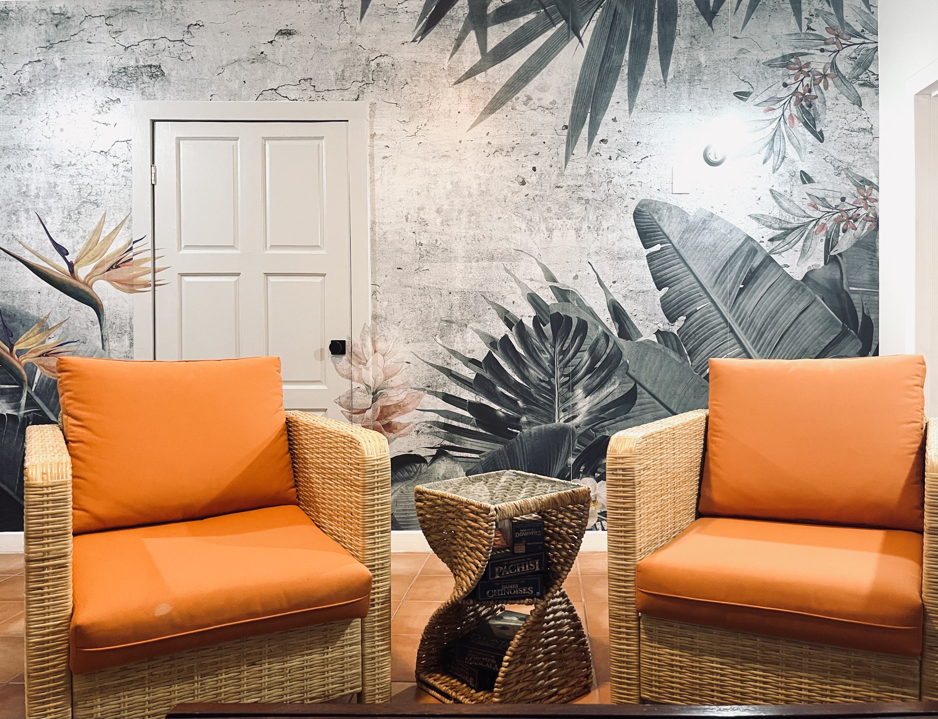 #4 Fanciful Flat-1 Bed/2B, AC in bedroom, kitchen.