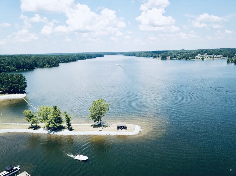 Lake heaven, where memories are made! Townhouses for Rent in
