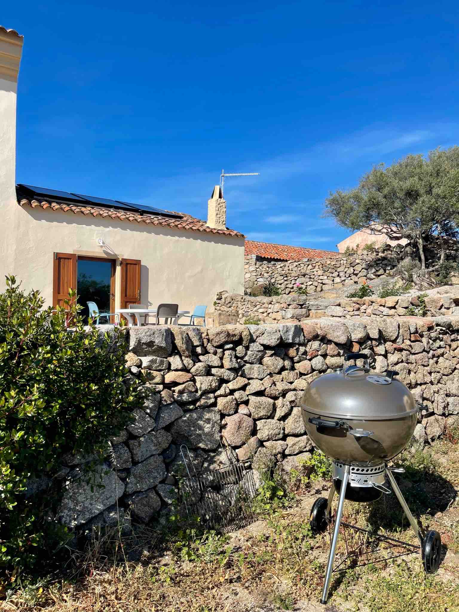 Nuraghe Mannucciu walking distance to the sea, studio