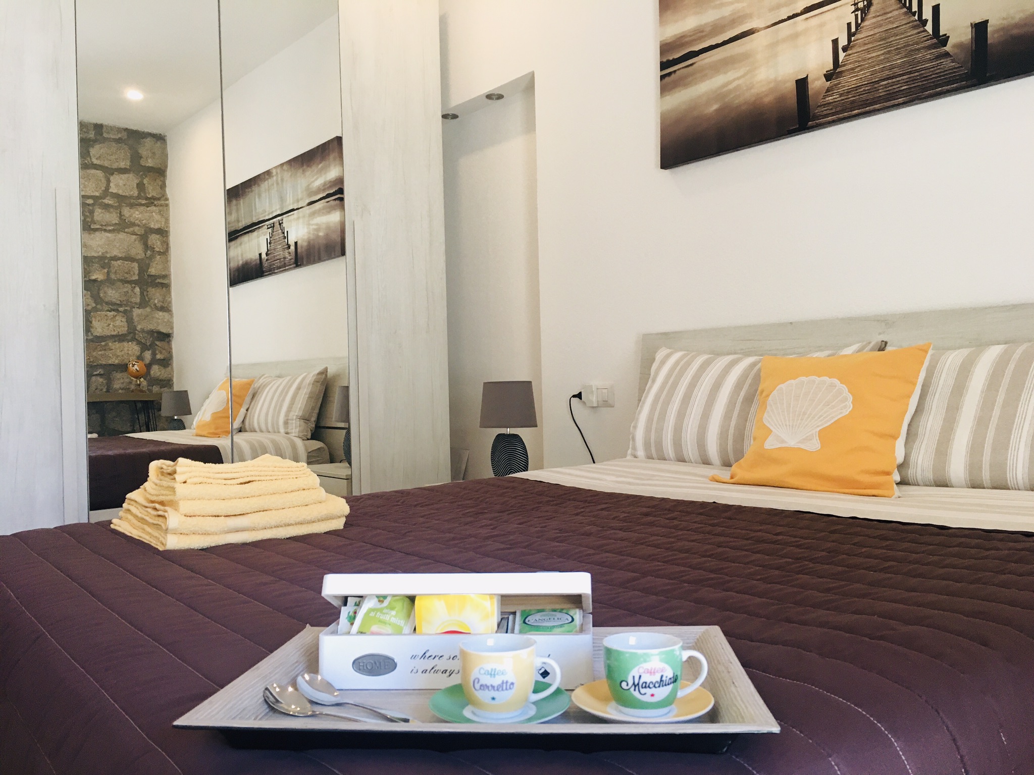 VERENA's HOME with private courtyard, two-room apartment