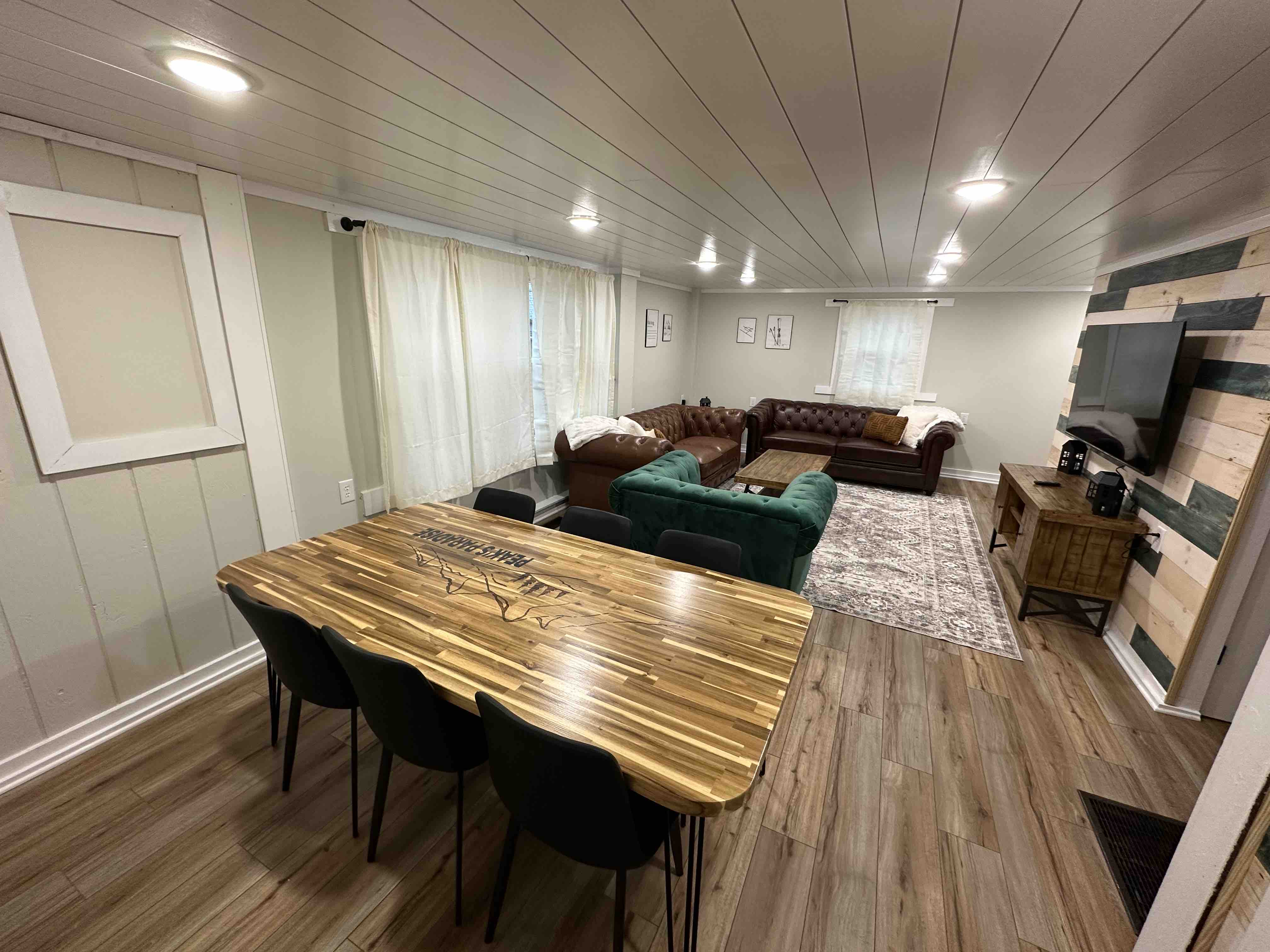 Peak's Paradise - 3-Bedroom