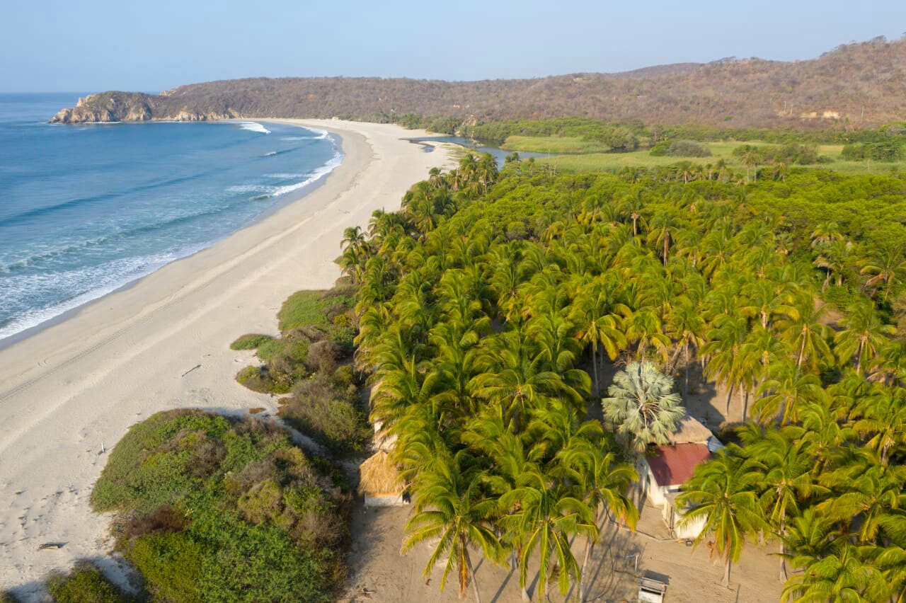 The only house on the beach. Bedroom 1 Nature lodges for Rent in