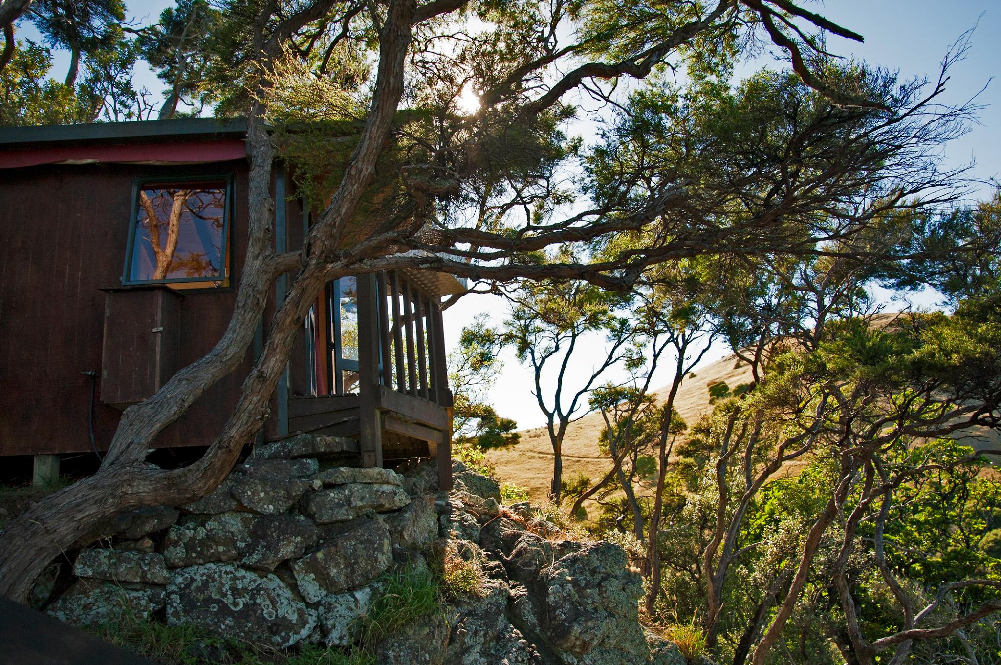 Rocky Point Hut, romantic & adventurous getaway Huts for Rent in