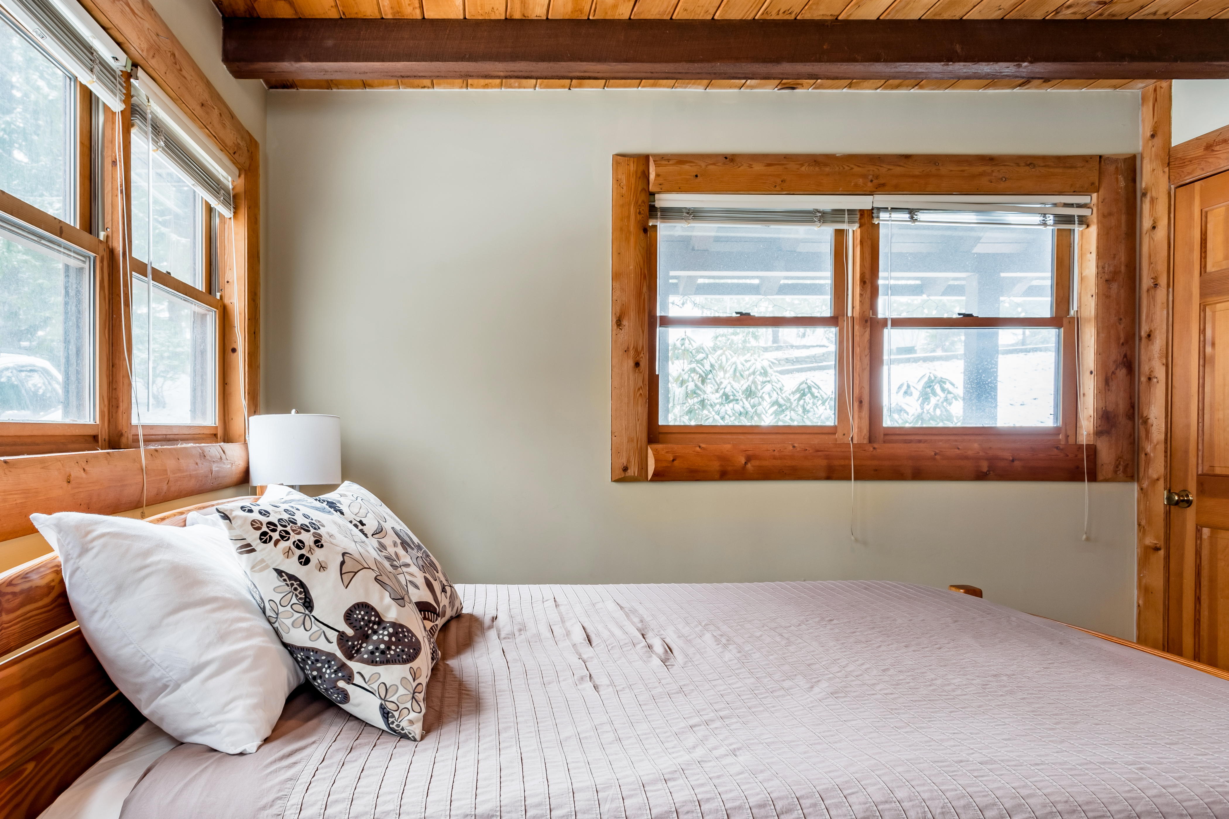 Captivating Rustic Chic Log Cabin Views At Otter Falls Cabins For Rent In Banner Elk North Carolina United States