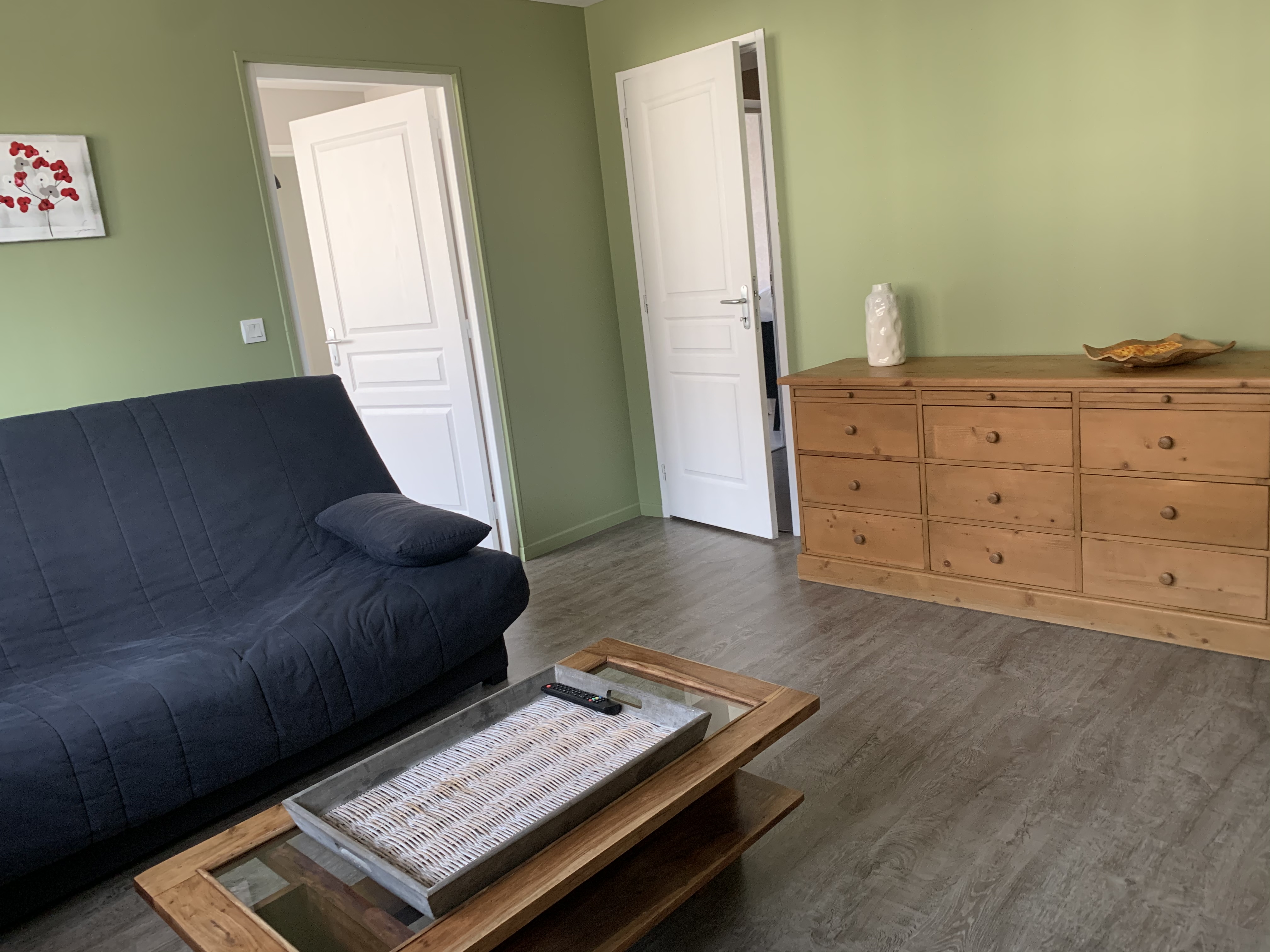 Fully equipped apartment close to the city center + train station