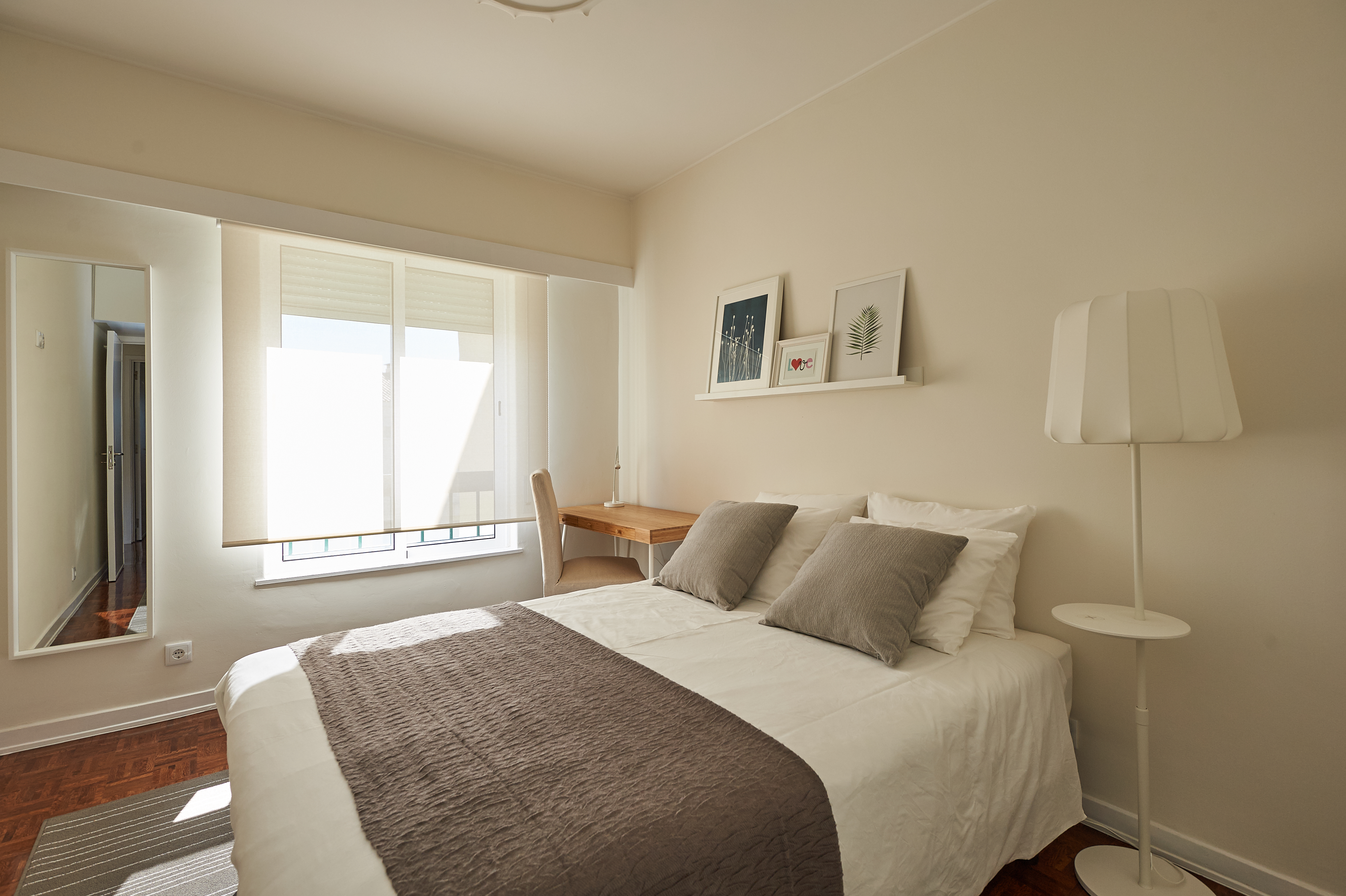MODERN & SUNNY  3 bedroom apt near the BEACH