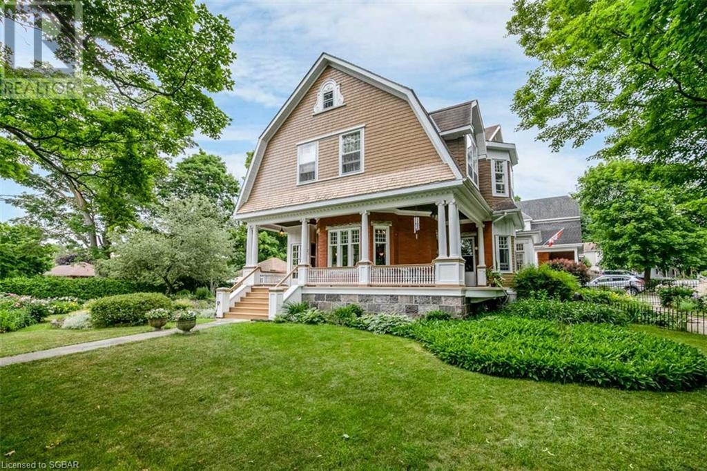 4 SEASON UPDATED HISTORIC EDWARDIAN Houses for Rent in Meaford