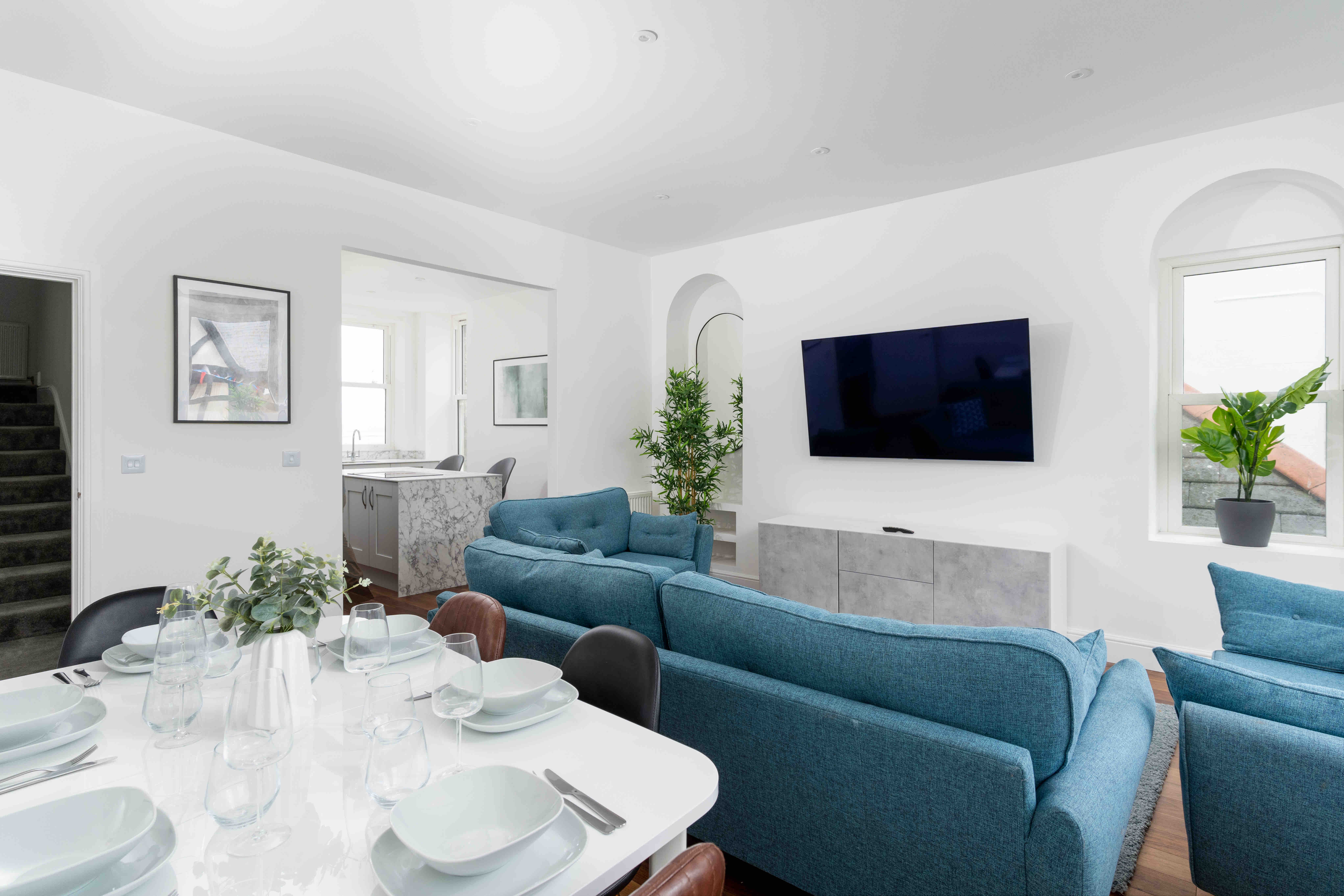 3 Bed, sea views, central Penzance,newly renovated
