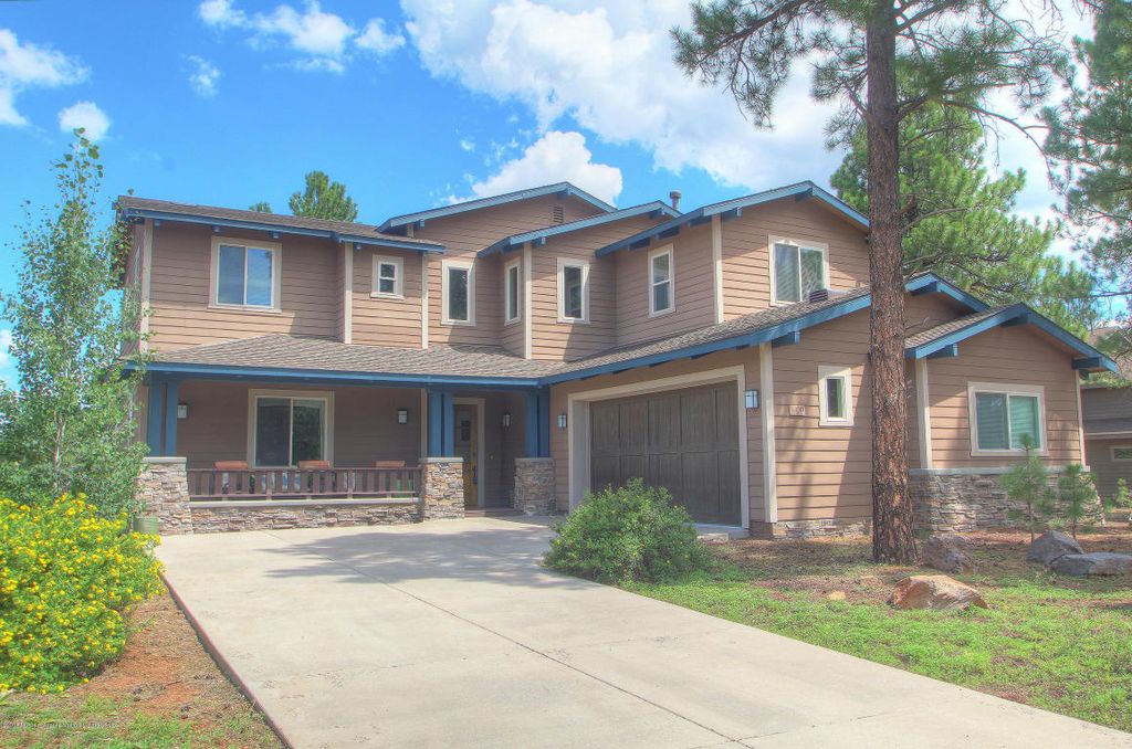 Enjoy a large, premium property in Flagstaff! Houses for Rent in