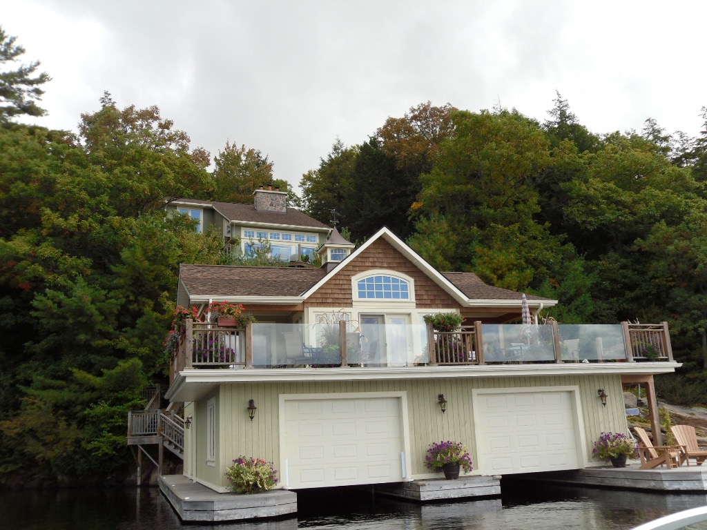 Luxury Boathouse on Lake Muskoka Cabins for Rent in Port Carling, Ontario, Canada