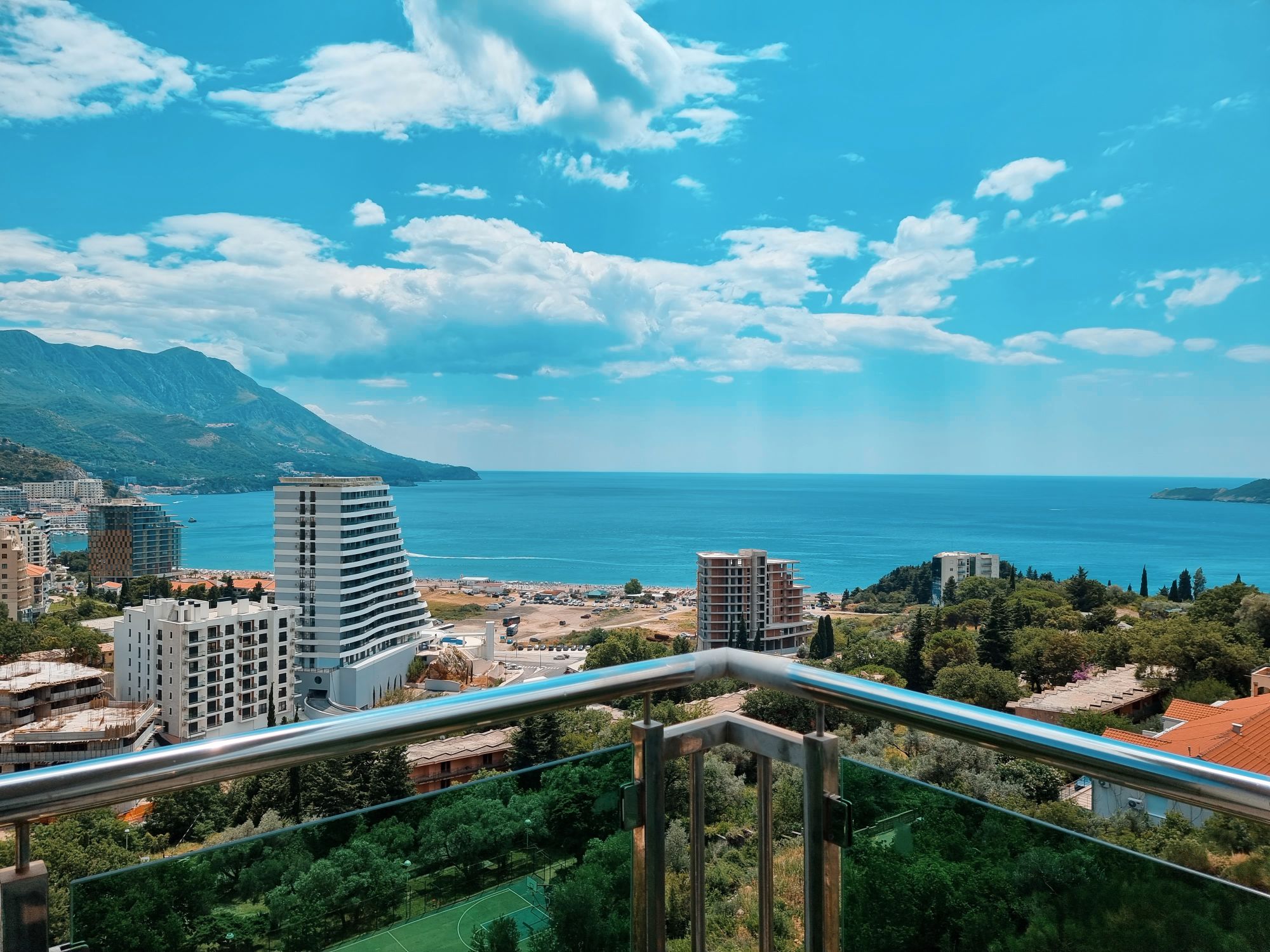 Brand New Apartment with Fantastic Sea View