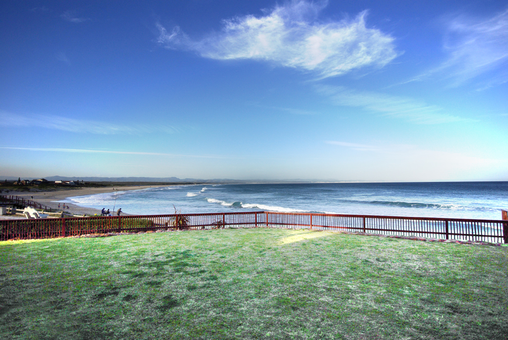 Jeffreys Bay Beach House Houses For Rent In Jeffreys Bay Eastern Cape South Africa