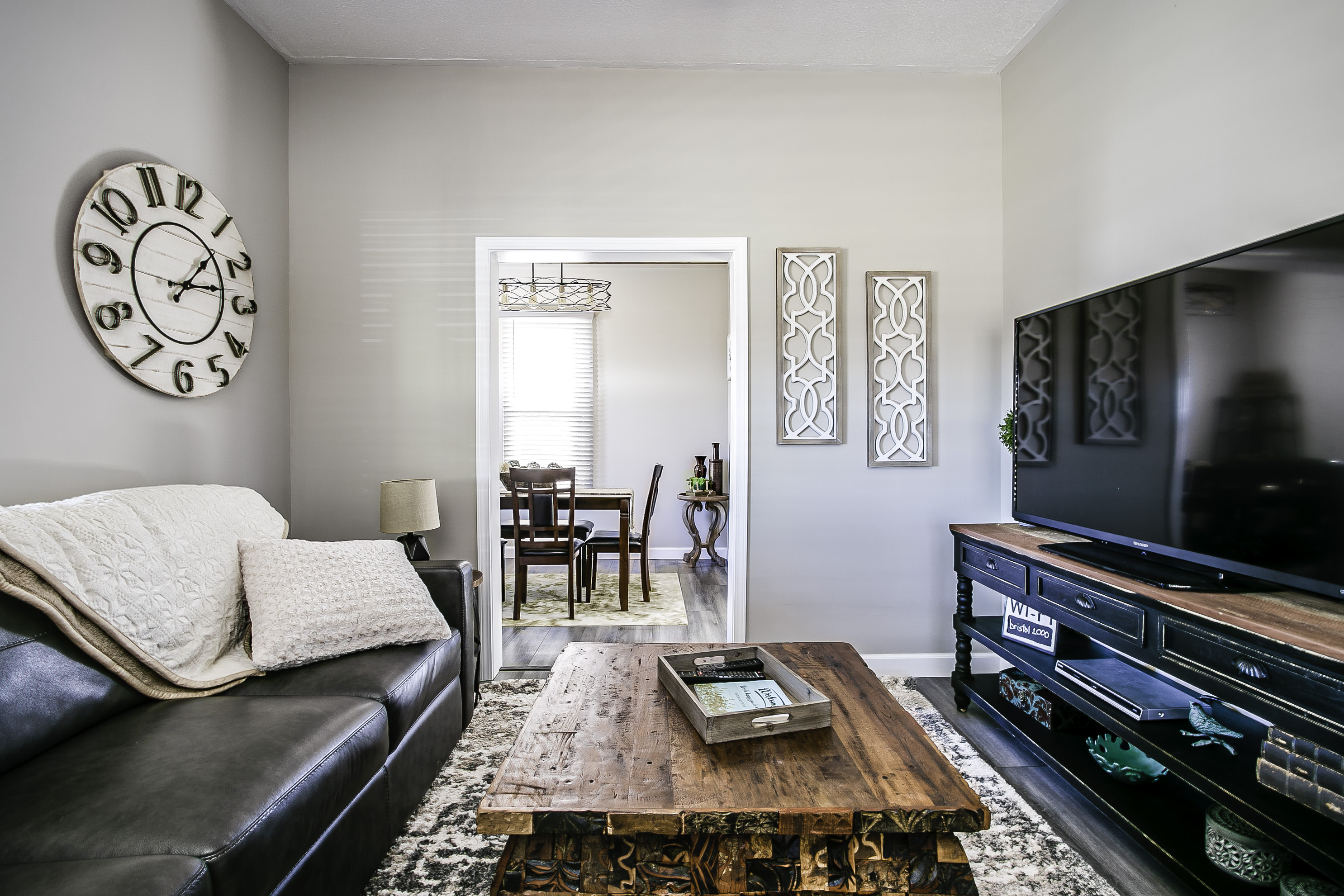 Urban Elegance in Vibrant Downtown Bristol!