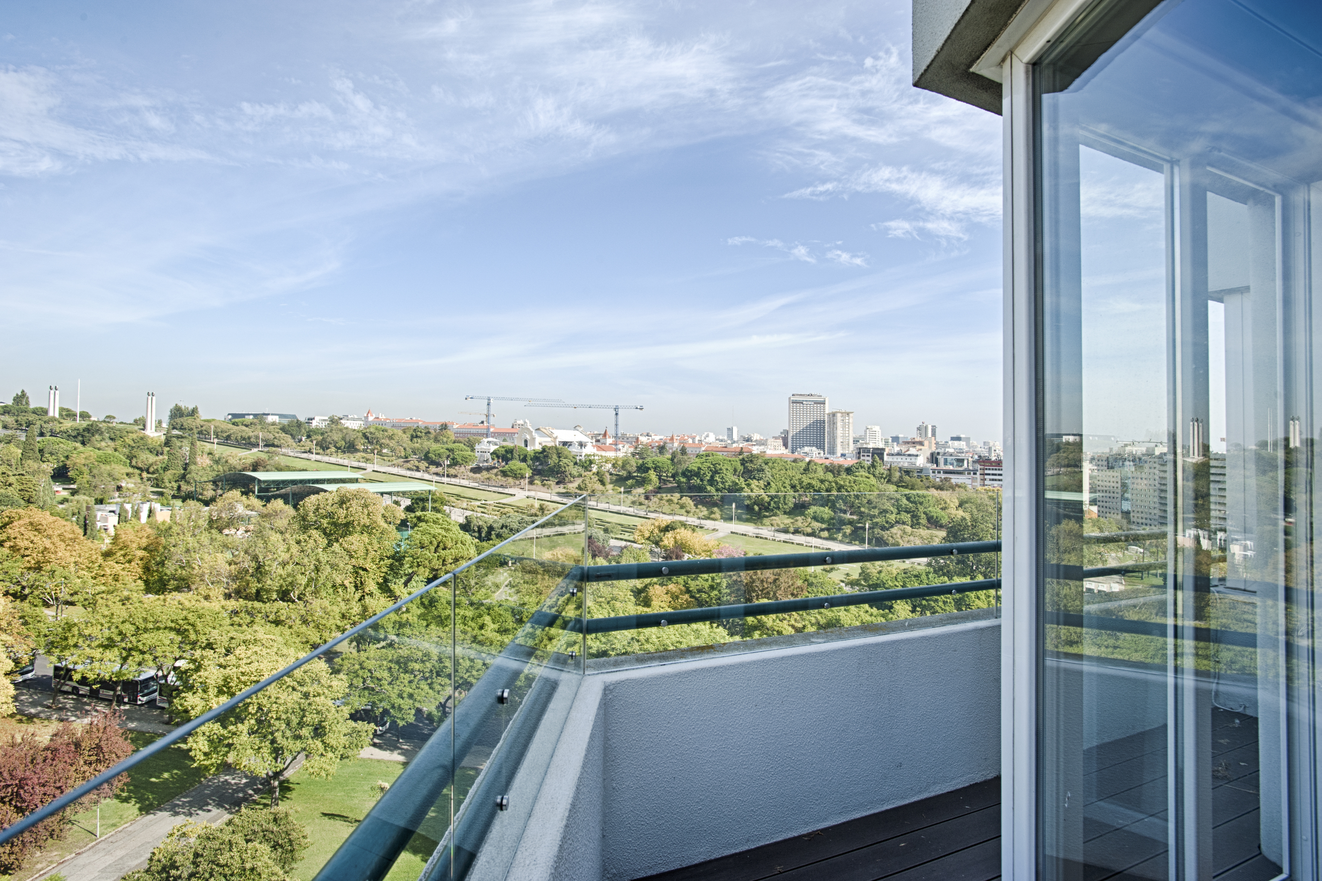 Stunning Park Views Central Lisbon - 2BR Apartment