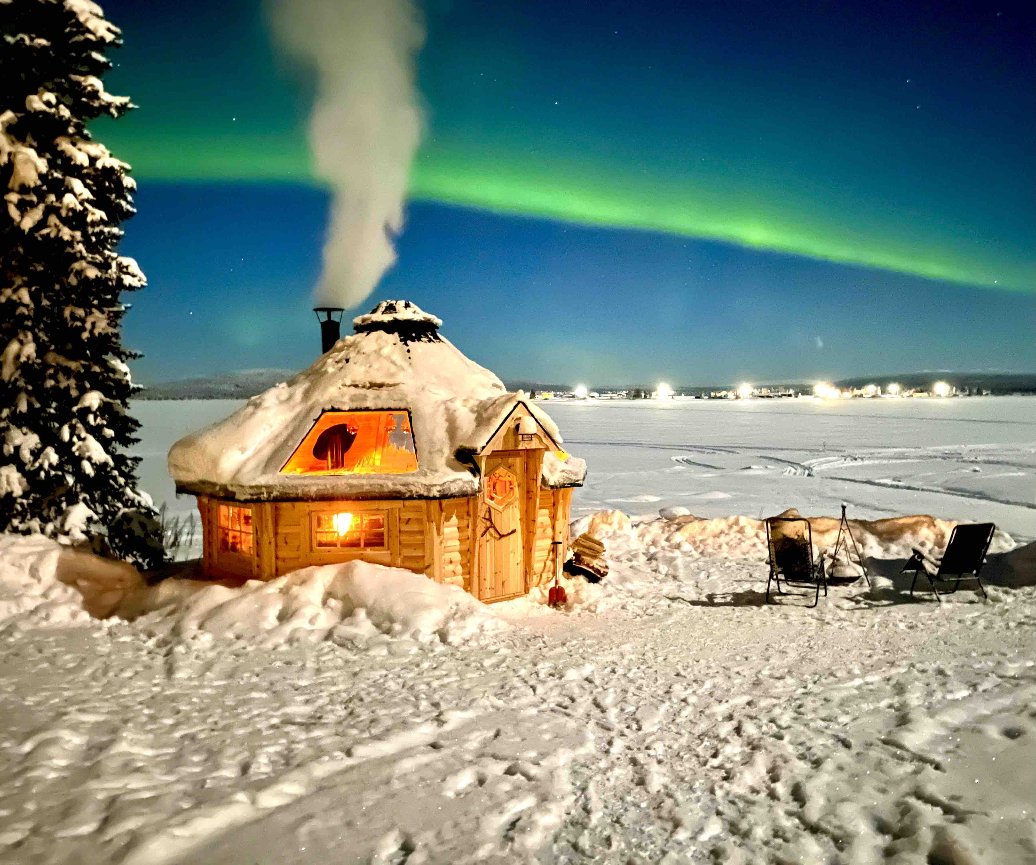 Northern Light Hut by Torneriver Tiny houses for Rent in Kiruna N
