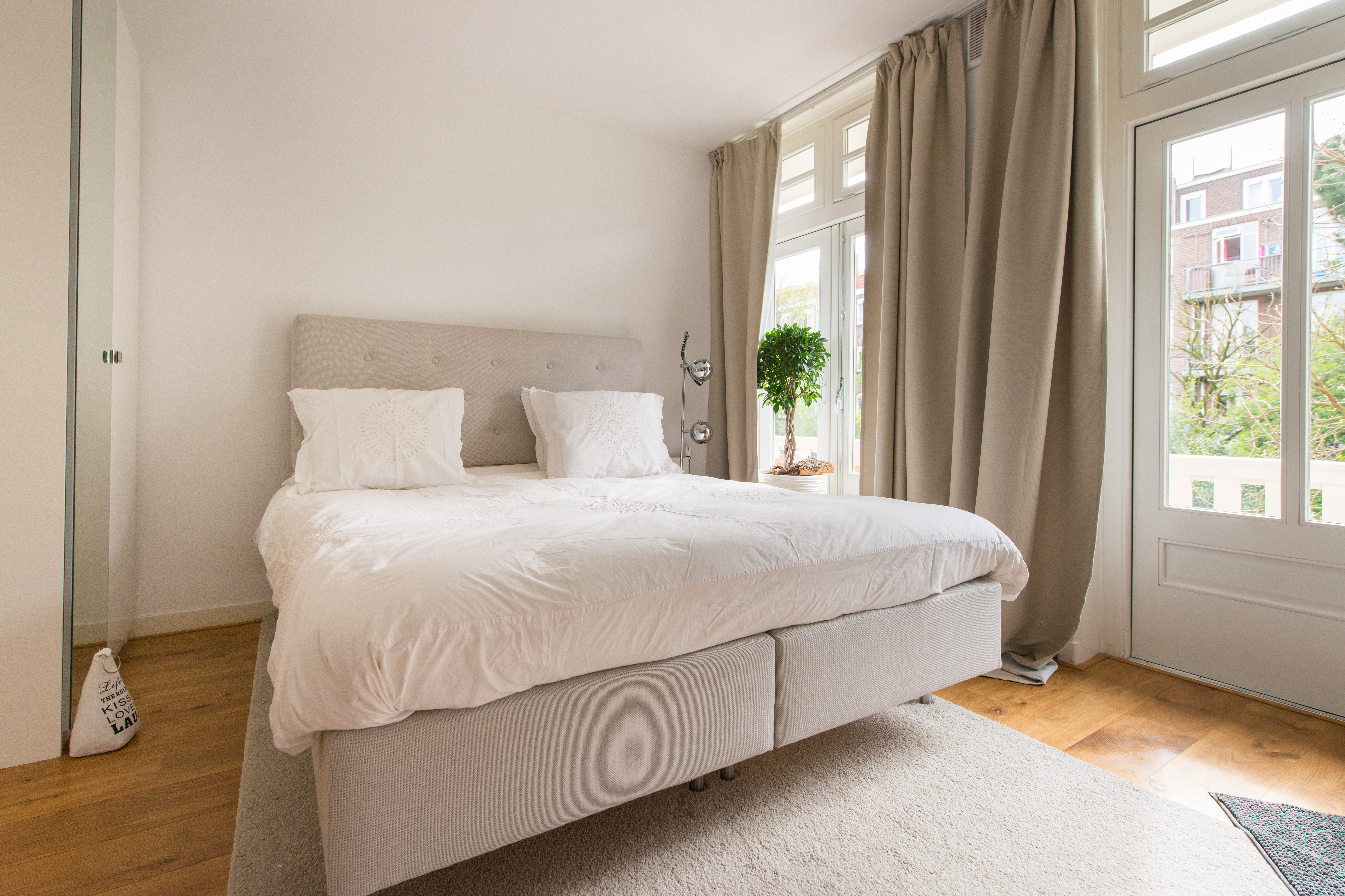 Luxurious spacious room with great view — Amsterdam stay