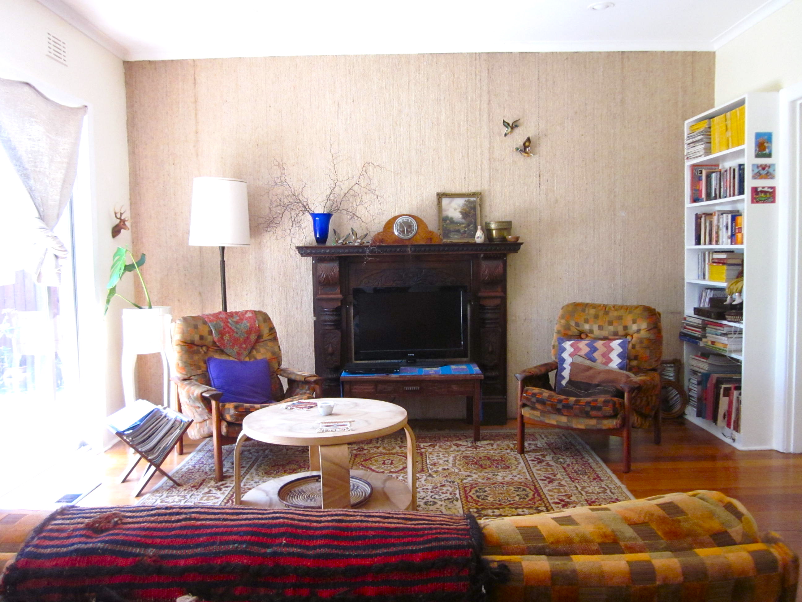 Sunny room amongst the gum trees in Manningham, Melbourne