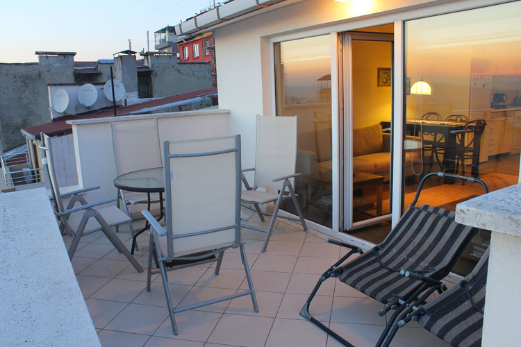 Studio in the Heart of the City 1