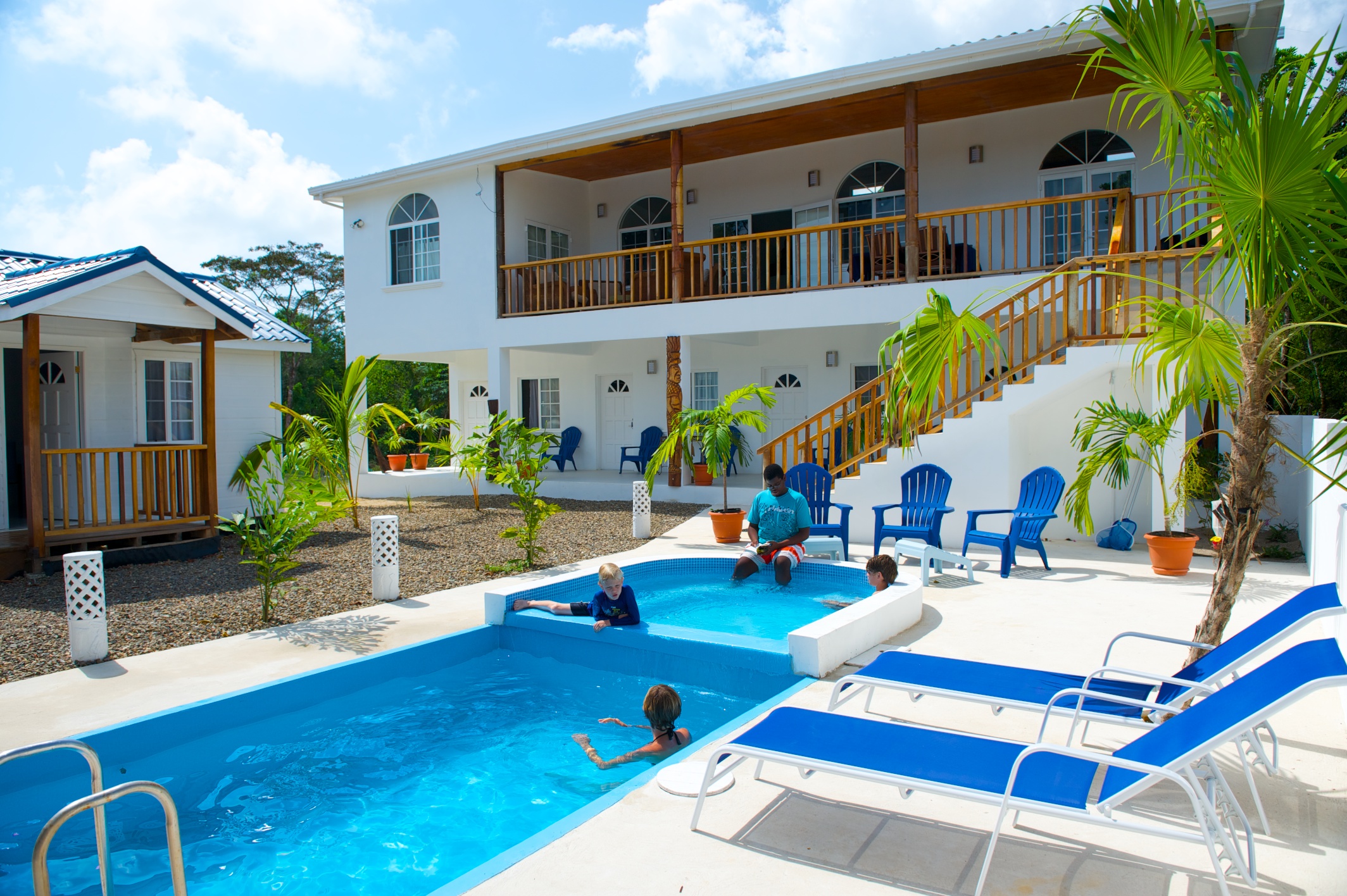 Cosmopolitan Guest House in Stann Creek Mainland, Belize