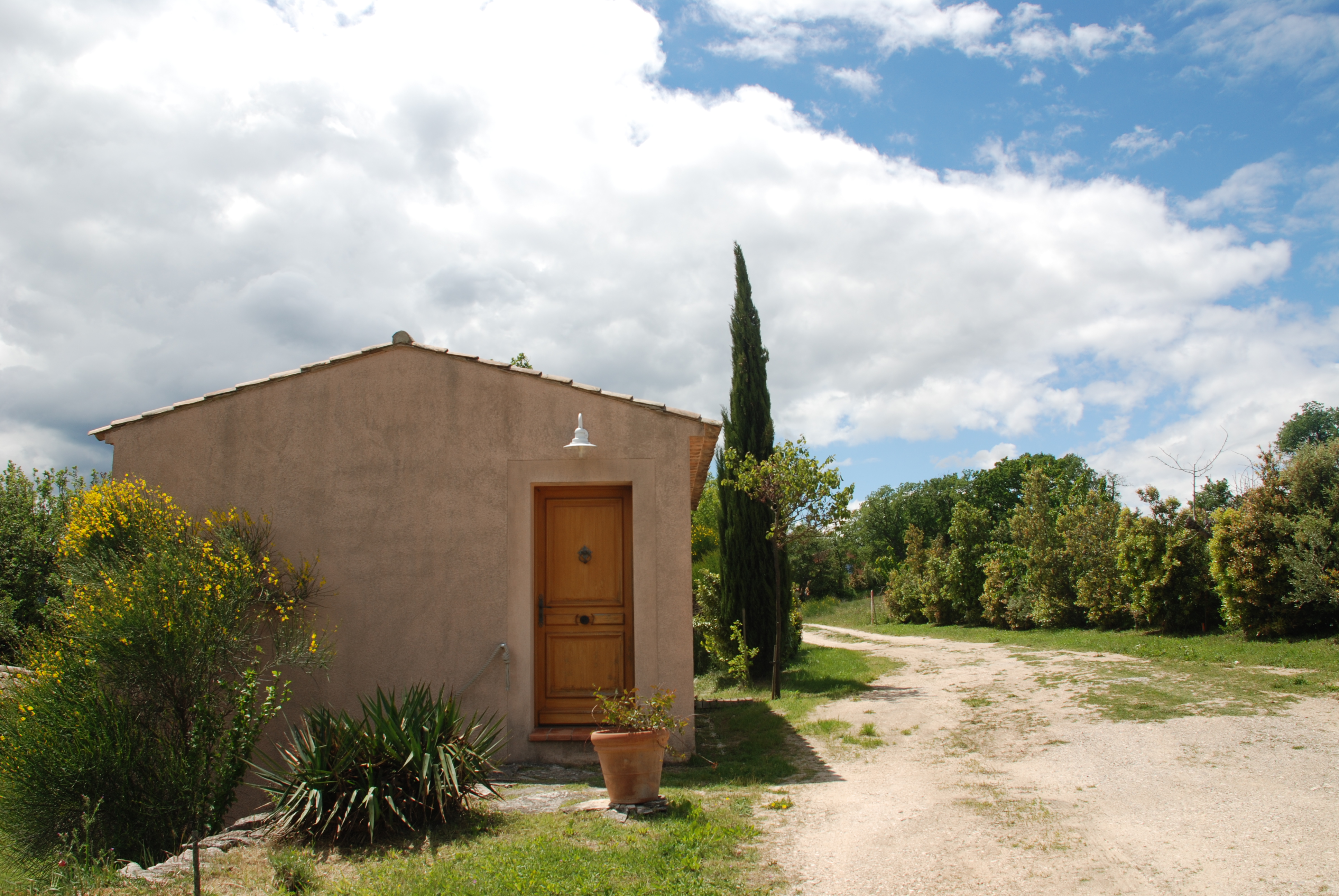 Studio-cabanon in the heart of the Luberon