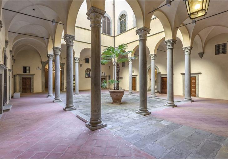 Palazzo Bardi XV Century in Centro Storico, Florence