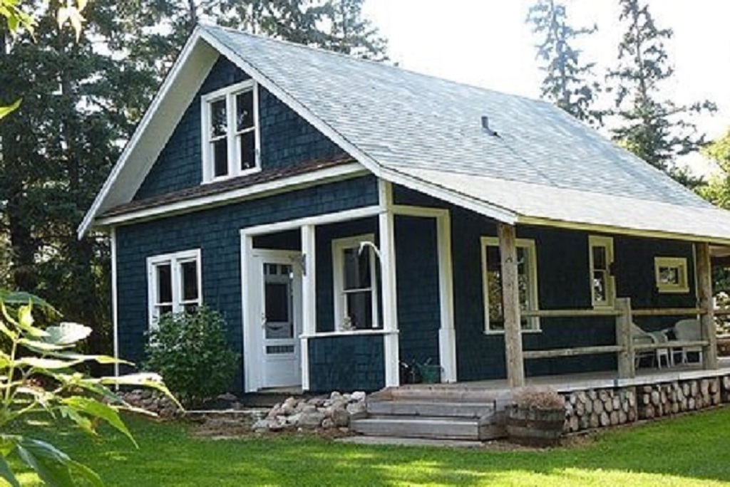 Nestled In The Pines Cabins for Rent in Stettler, Alberta, Canada