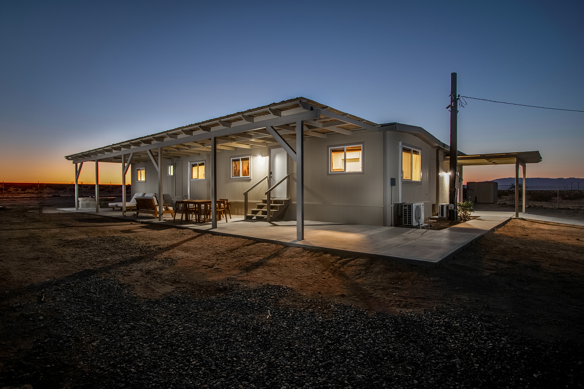Private Desert Retreat with Rock Tub -3 BR/2Bath