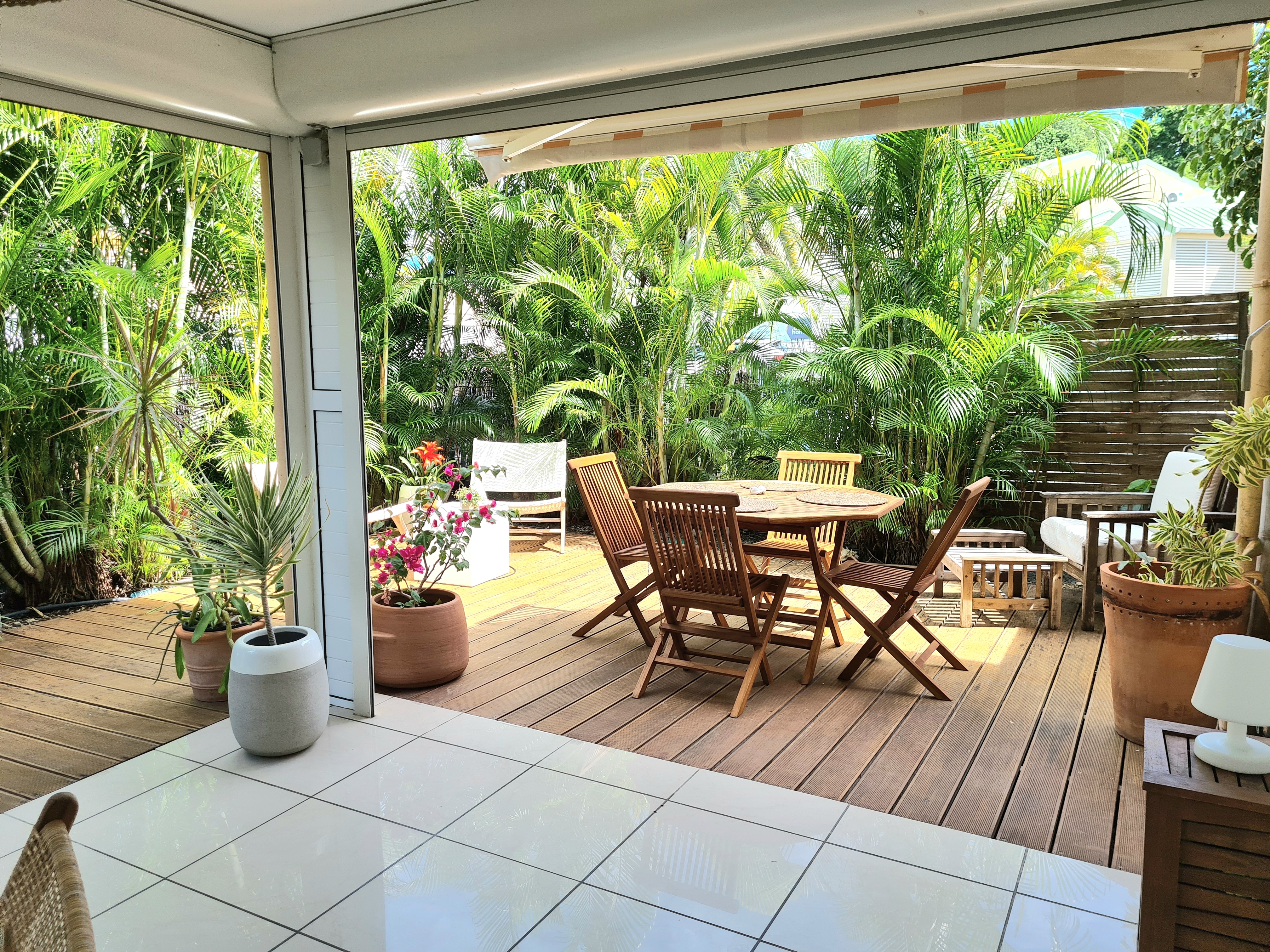 Tropical Garden - apartment 2 steps from the beach