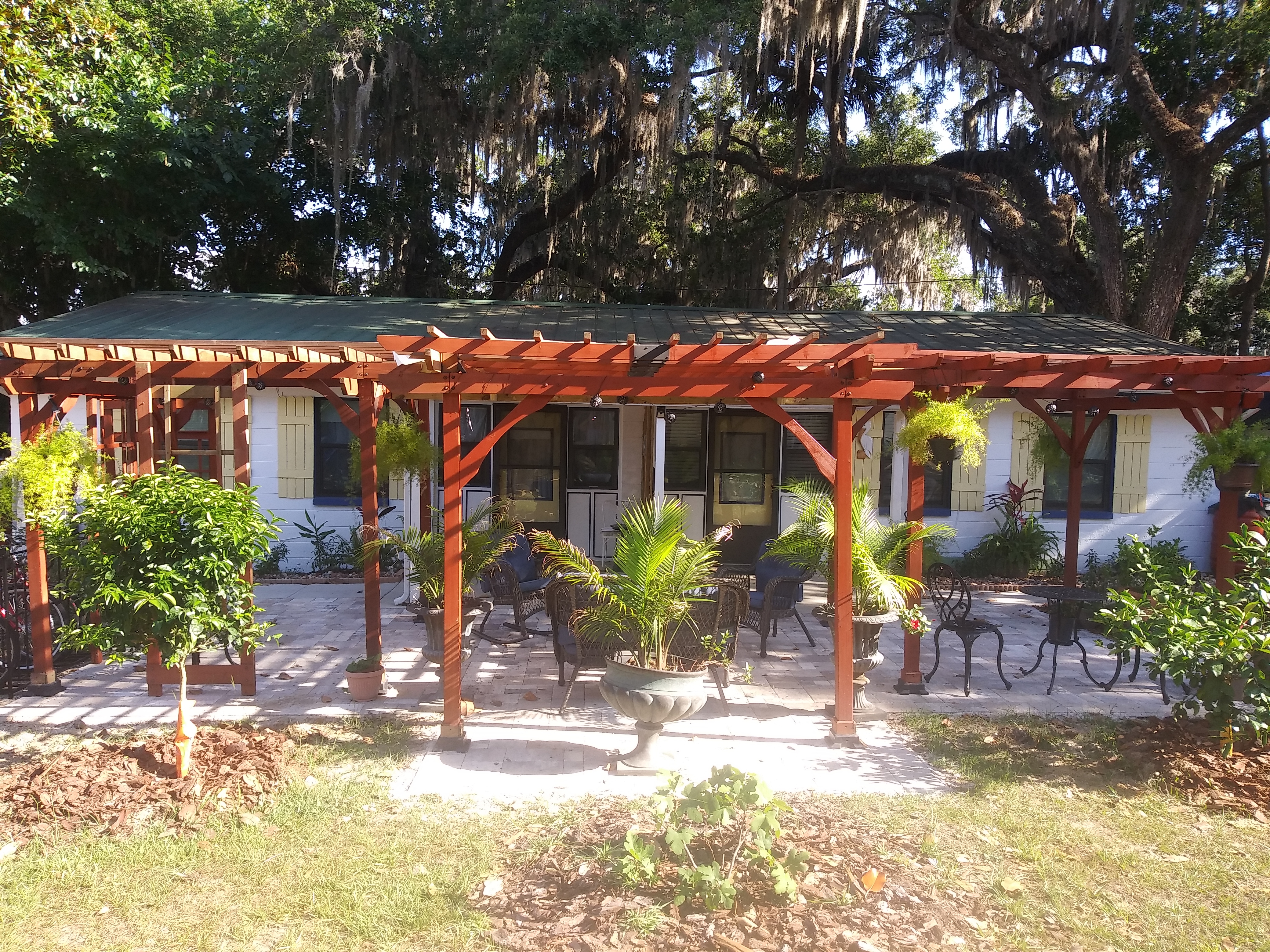 The Three Sisters Manatee, Private 2 Bdrm Apt.