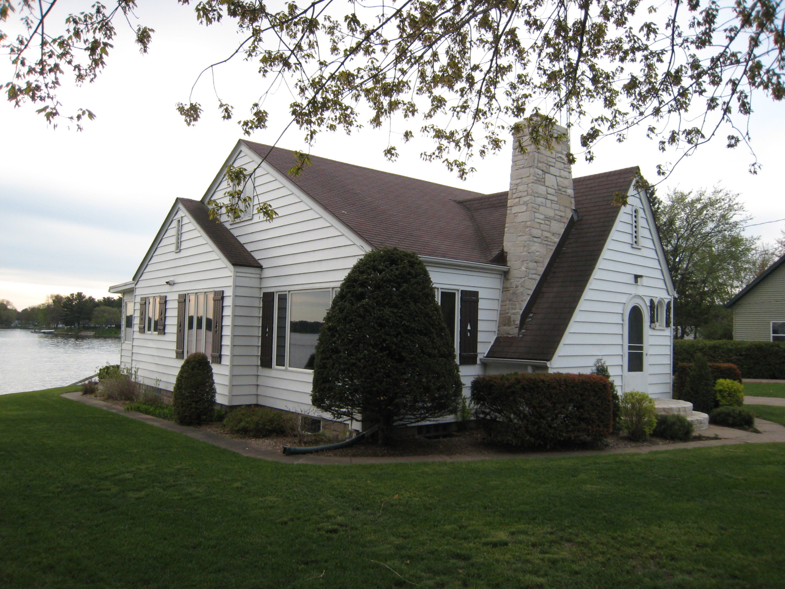 Waterfront 3BD Downtown Chetek Home Houses for Rent in Chetek