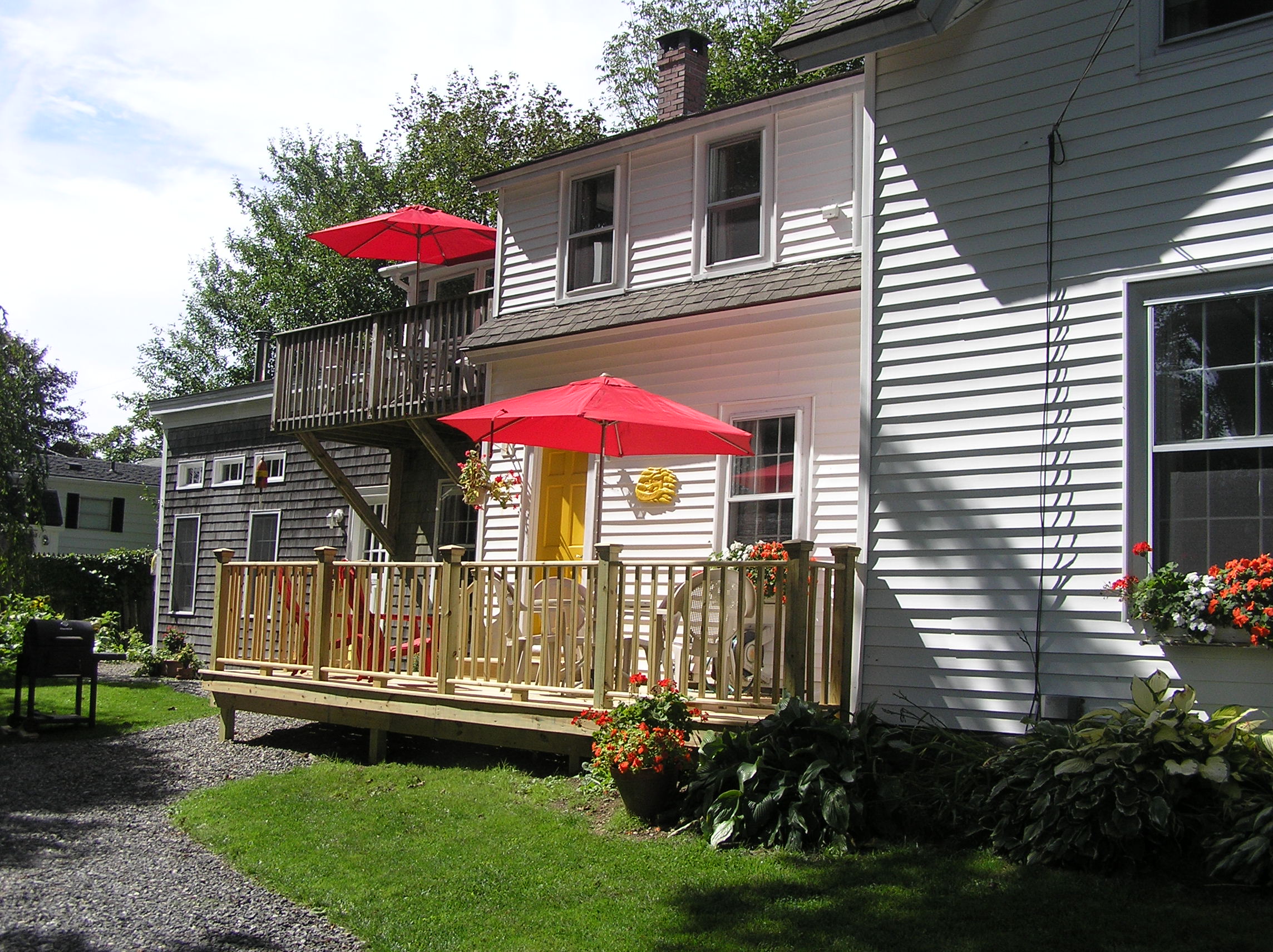 Elegant 3Bed, 2Bath Luxury Upstairs Apt. Apartments for Rent in