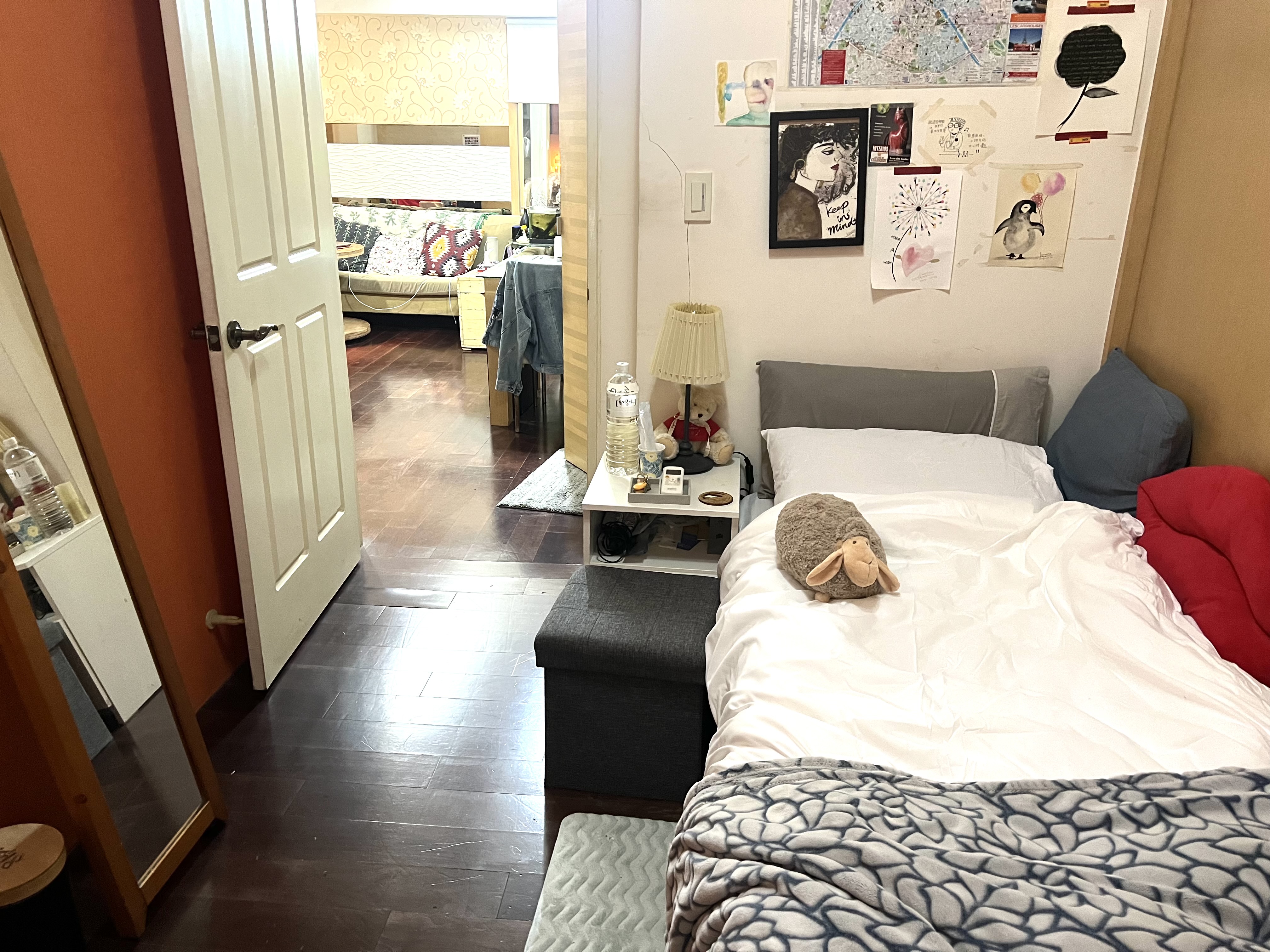 Single room for rent in the Elevator Building