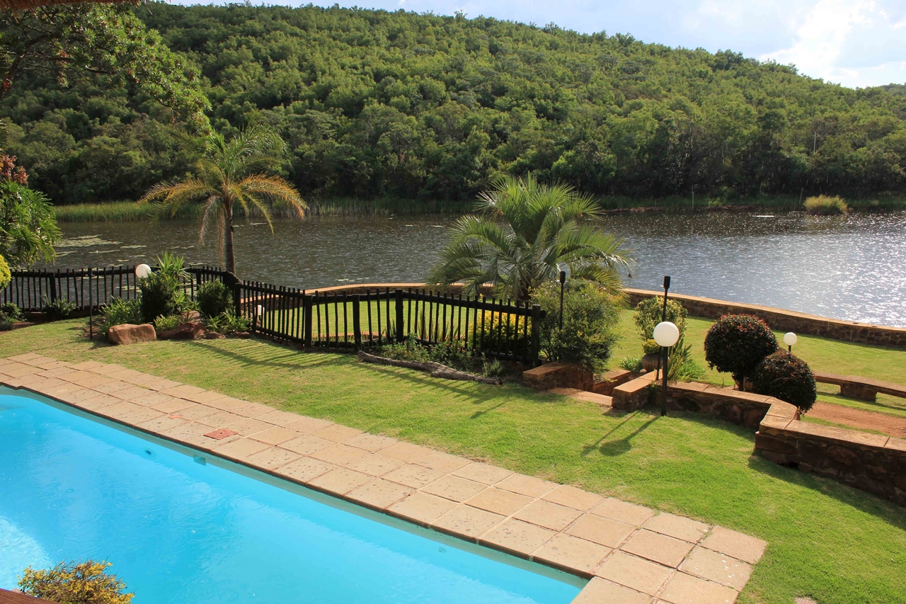 Bass Lake Private Nature lodges for Rent in Pretoria