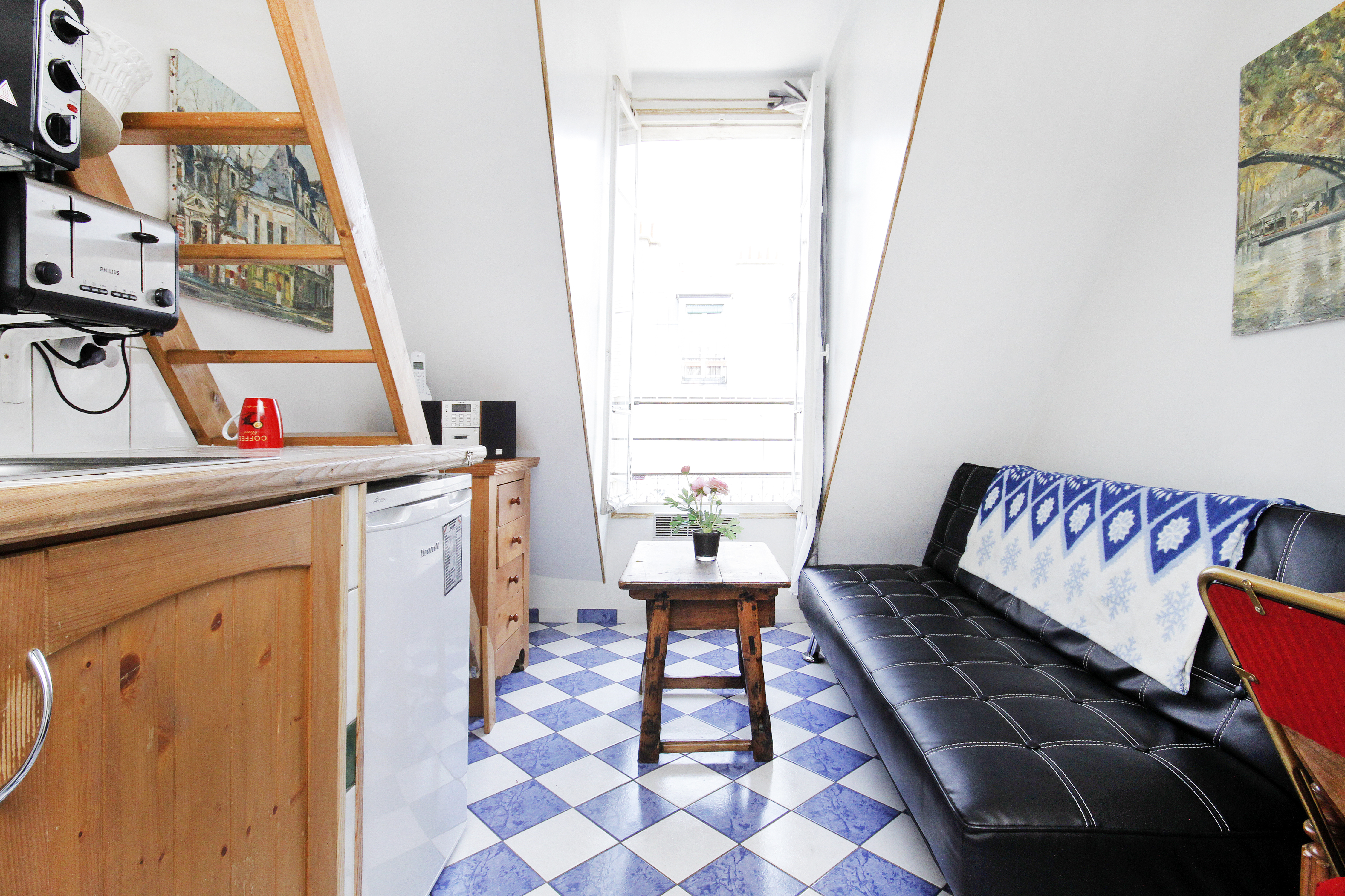 STUDIO ,GARE DU NORD ,MONTMARTRE 4PERSONS