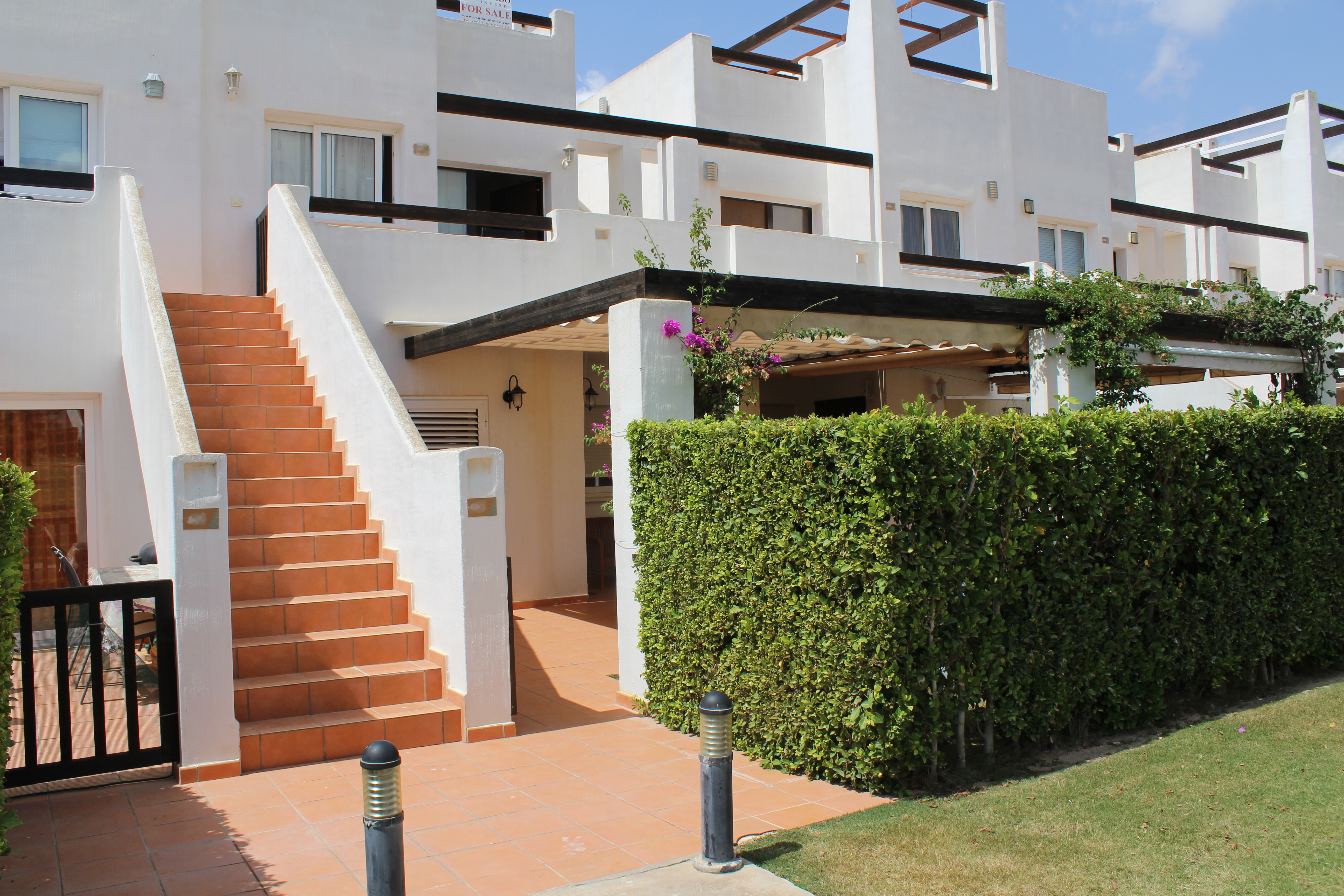 Play some golf holes in Condado Alhama Golf Resort