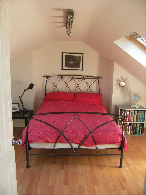 Lovely light attic room in Eastville, Bristol