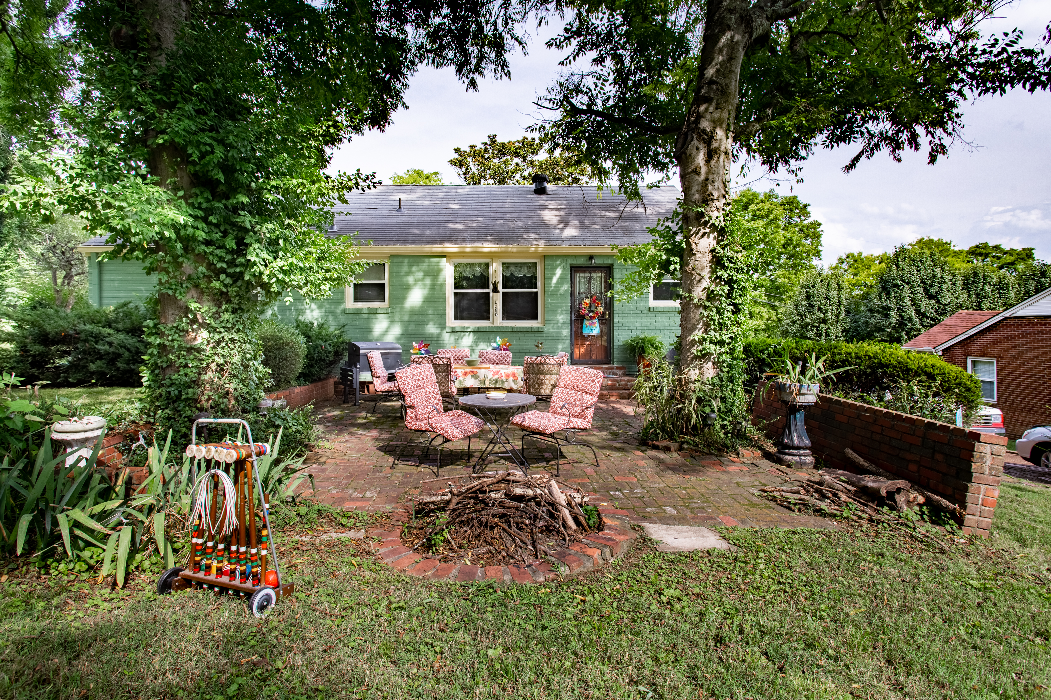 5* Cutie has it all! in District 15, Nashville
