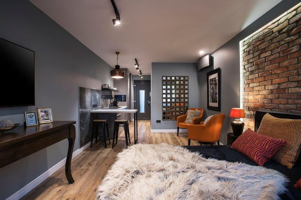 Designer Downtown Diamond