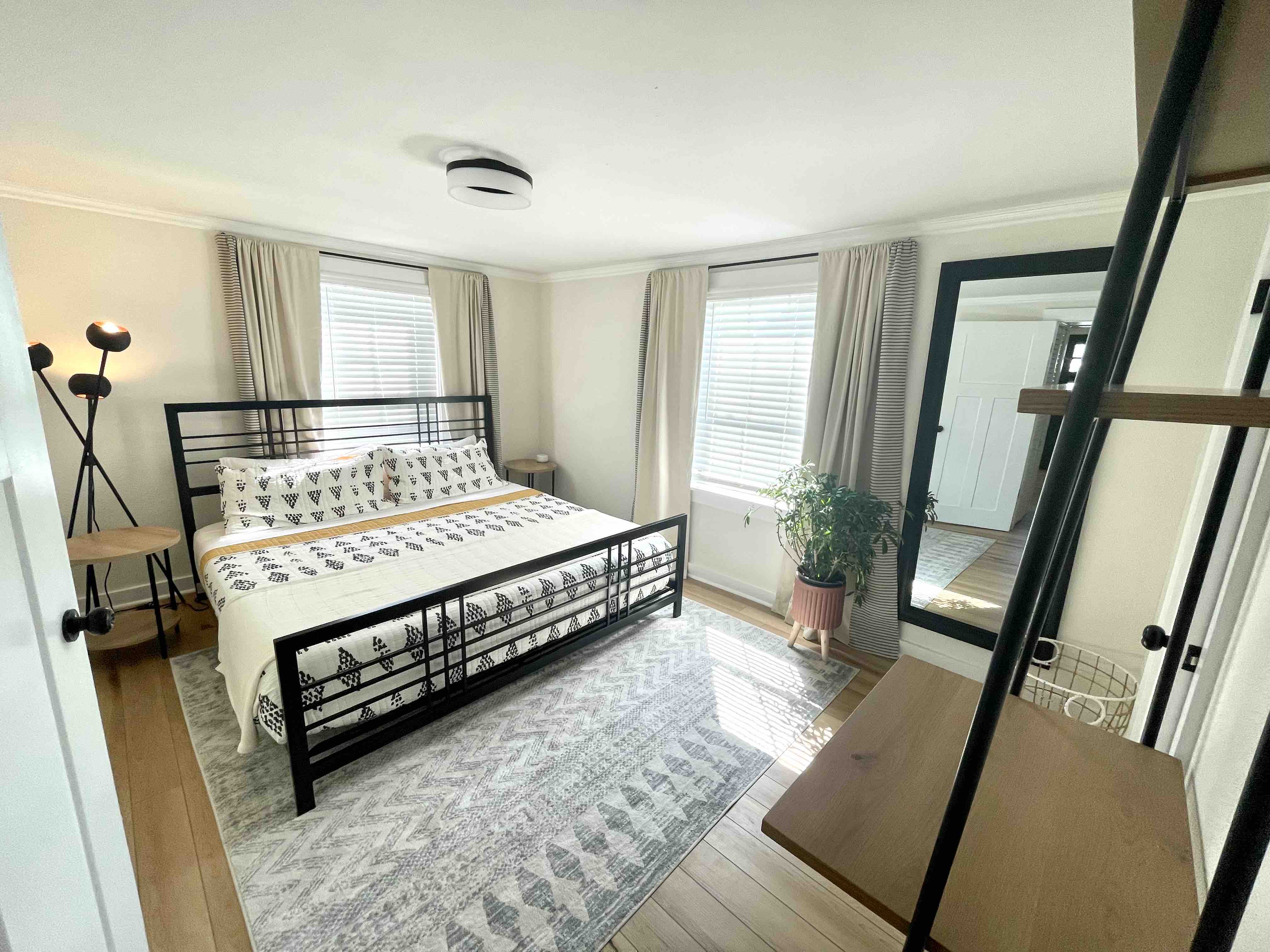 The Belle Grove Suite - Historic Downtown FSM