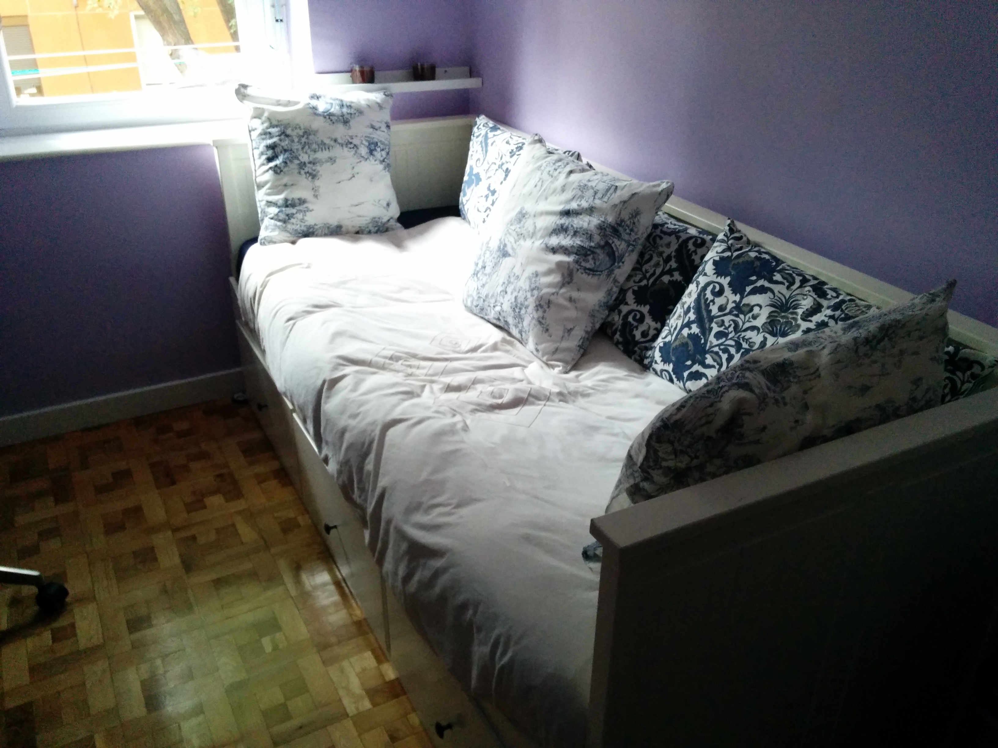 Nice & quiet room just near Metro in Lucero, Madrid