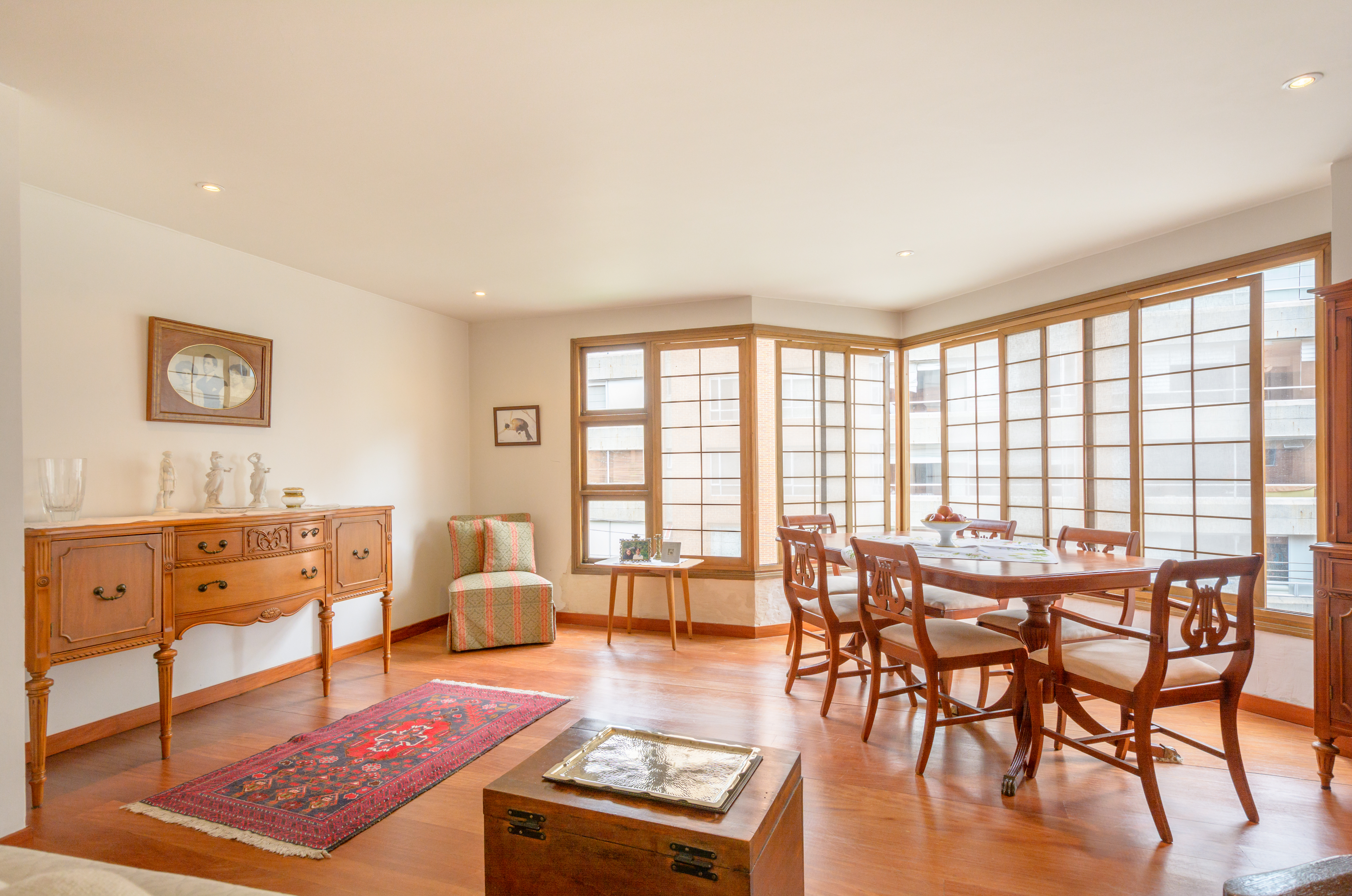 Rosales Luxury Large 2BR Boutique Apt in Chapinero, Bogotá