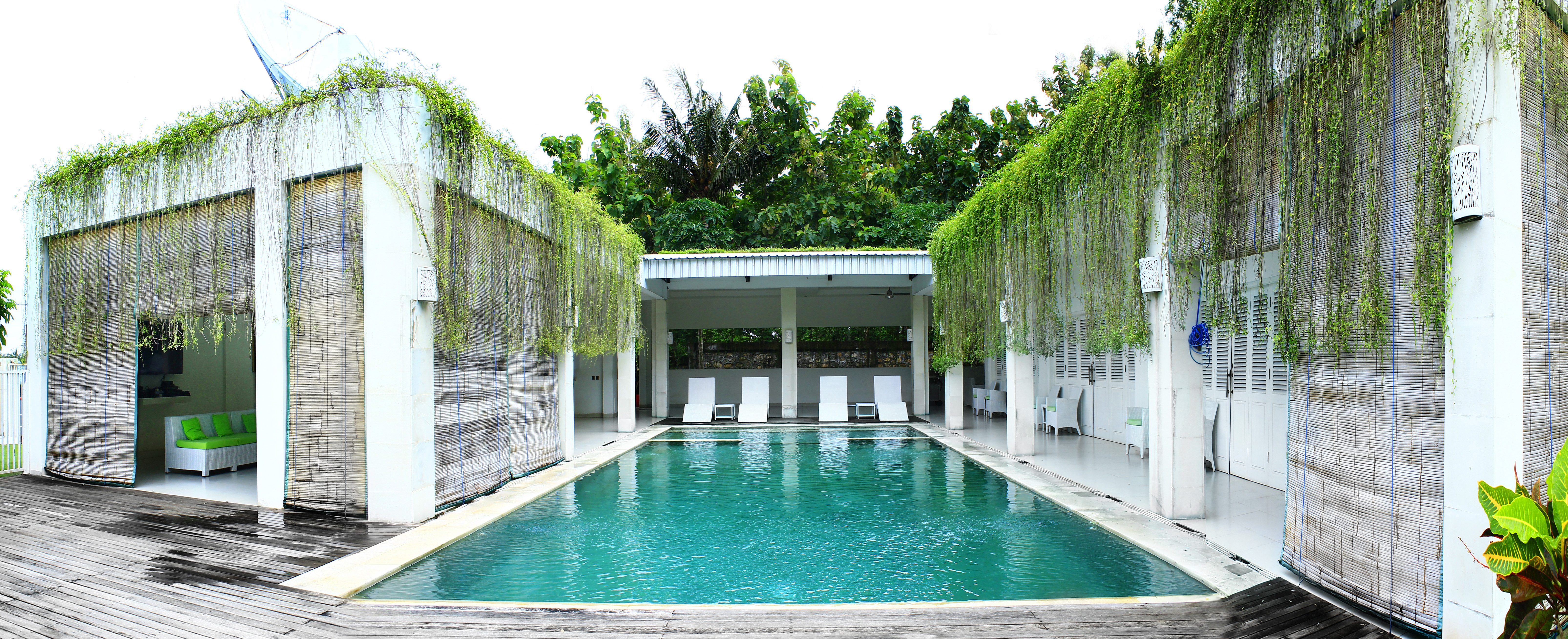 Villa Putih Lovina