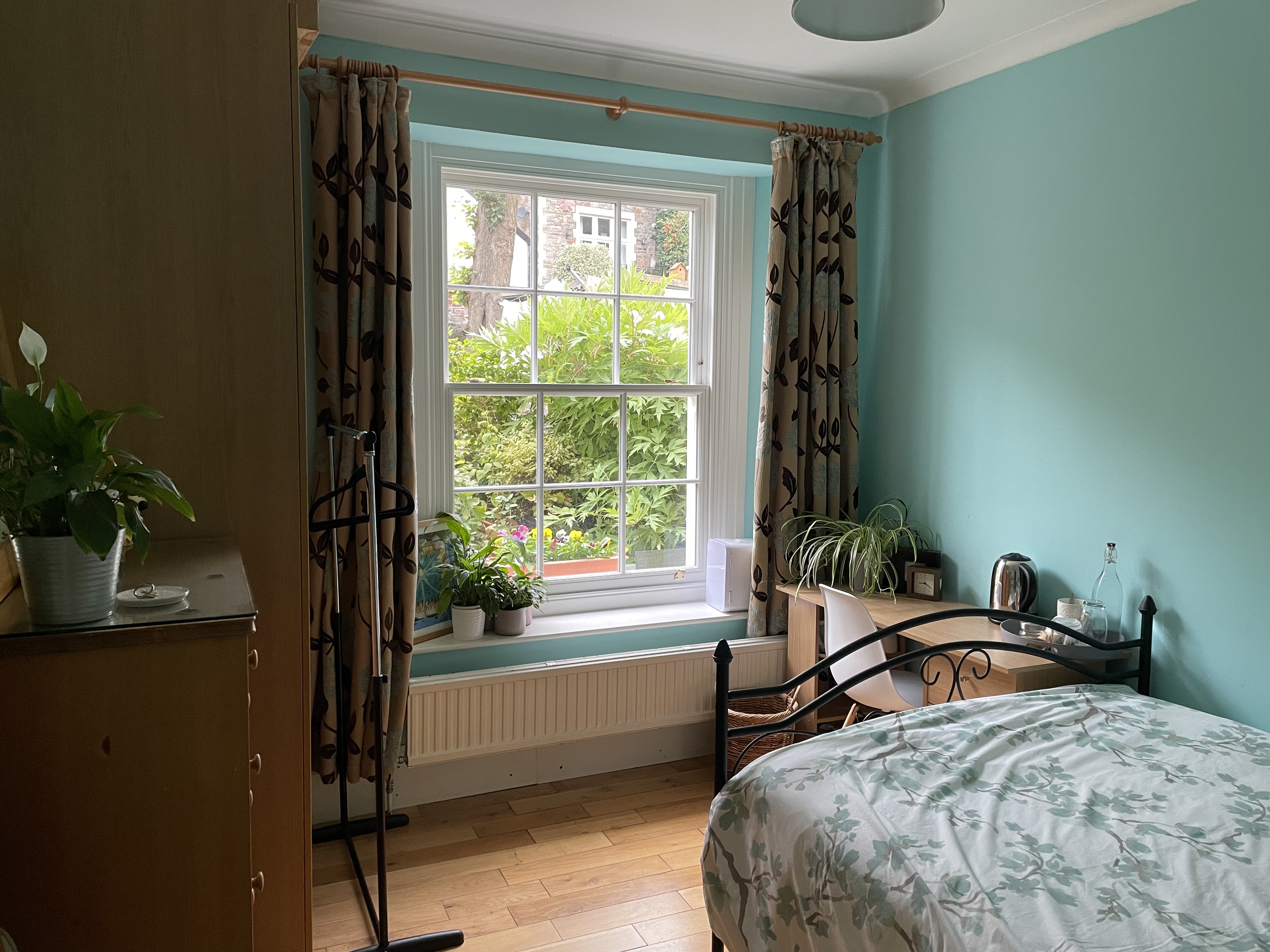 Double bedroom just off Whiteladies Road in Clifton Down, Bristol