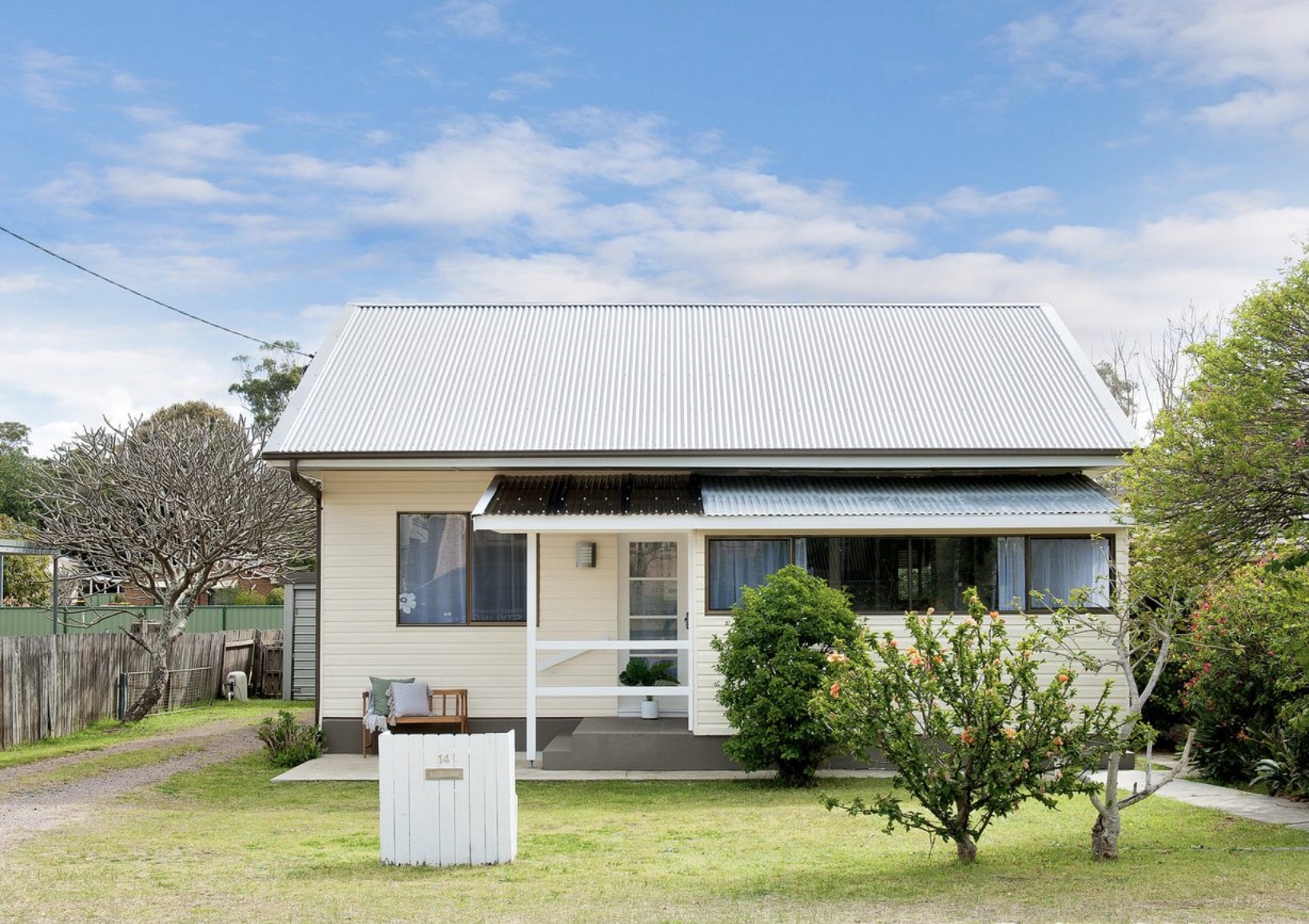 Anchored in the Bay Shoal Bay Houses for Rent in Shoal Bay, New